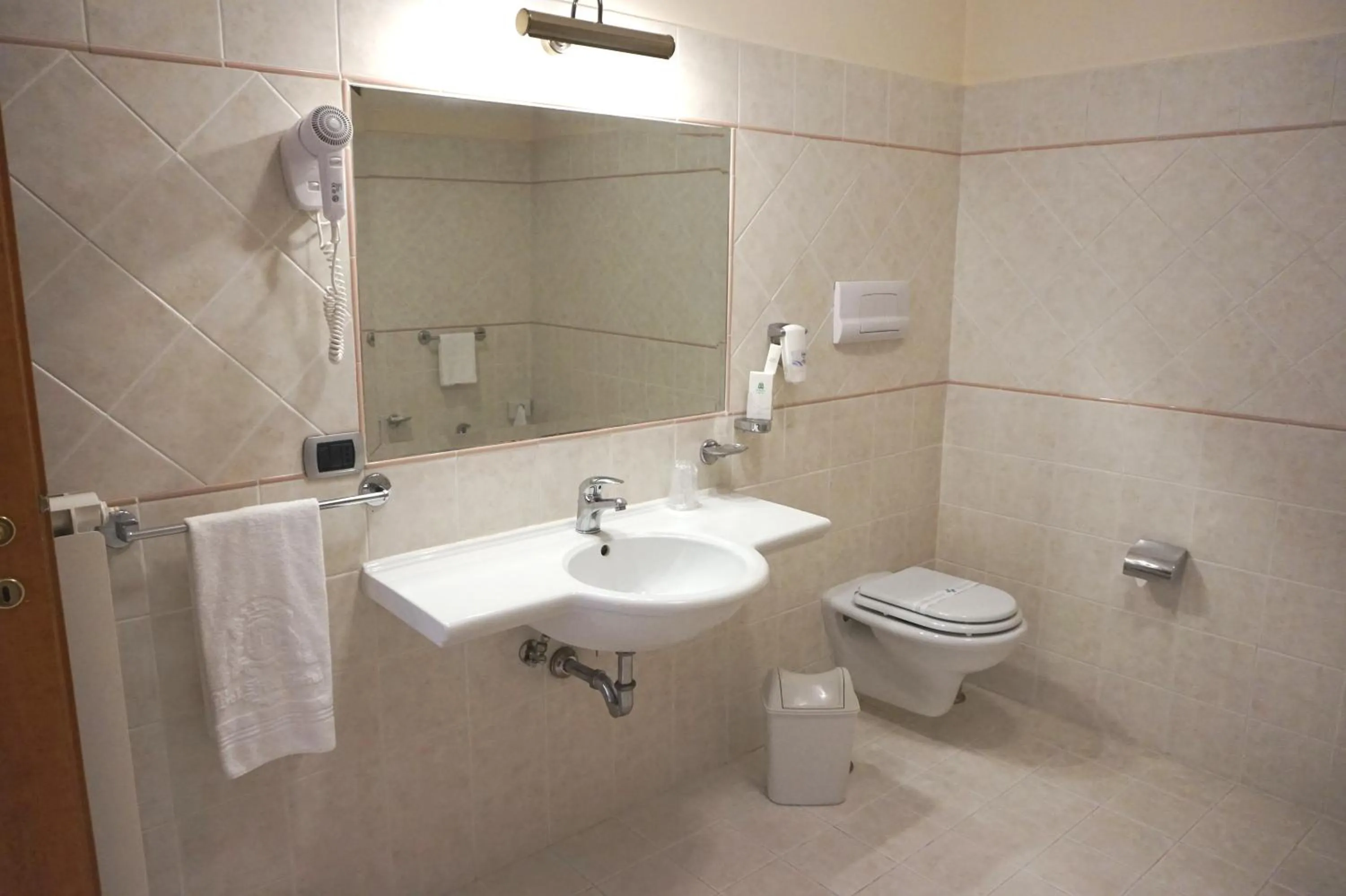 Bathroom in Bel Sito Hotel Due Torri