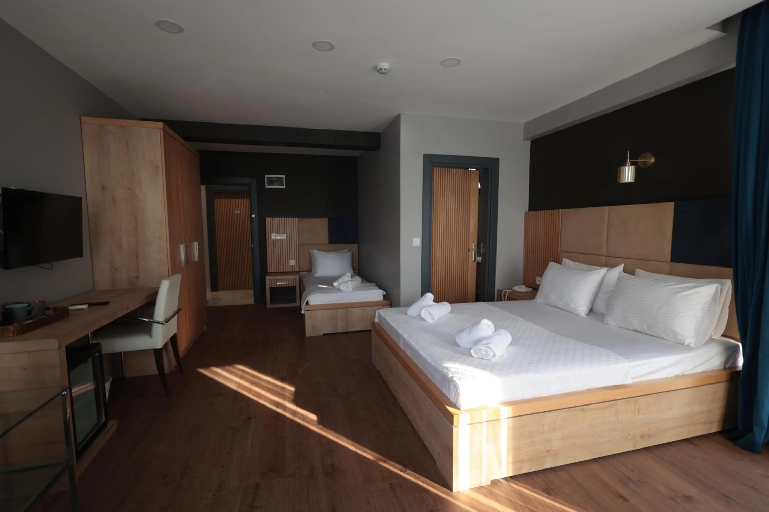 Photo of the whole room, Bed in Taşliman Otel