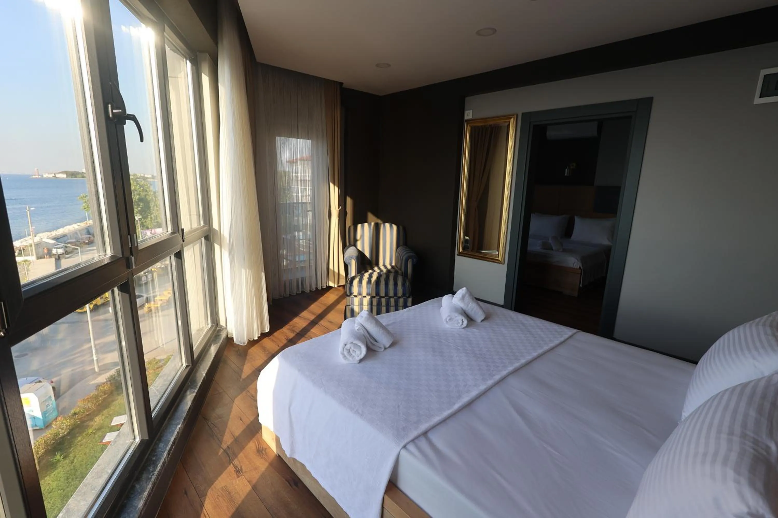 Photo of the whole room, Bed in Taşliman Otel