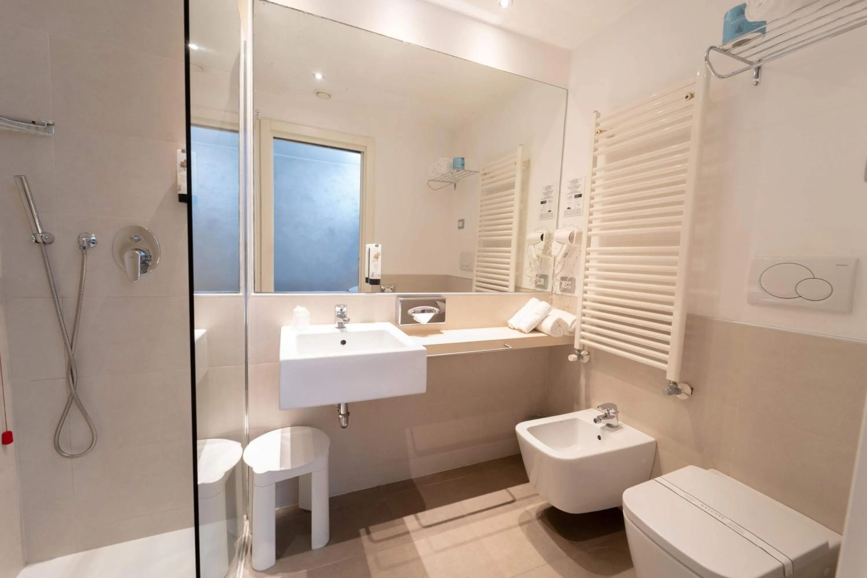 Bathroom in CAVALLO Hotel Noventa di Piave