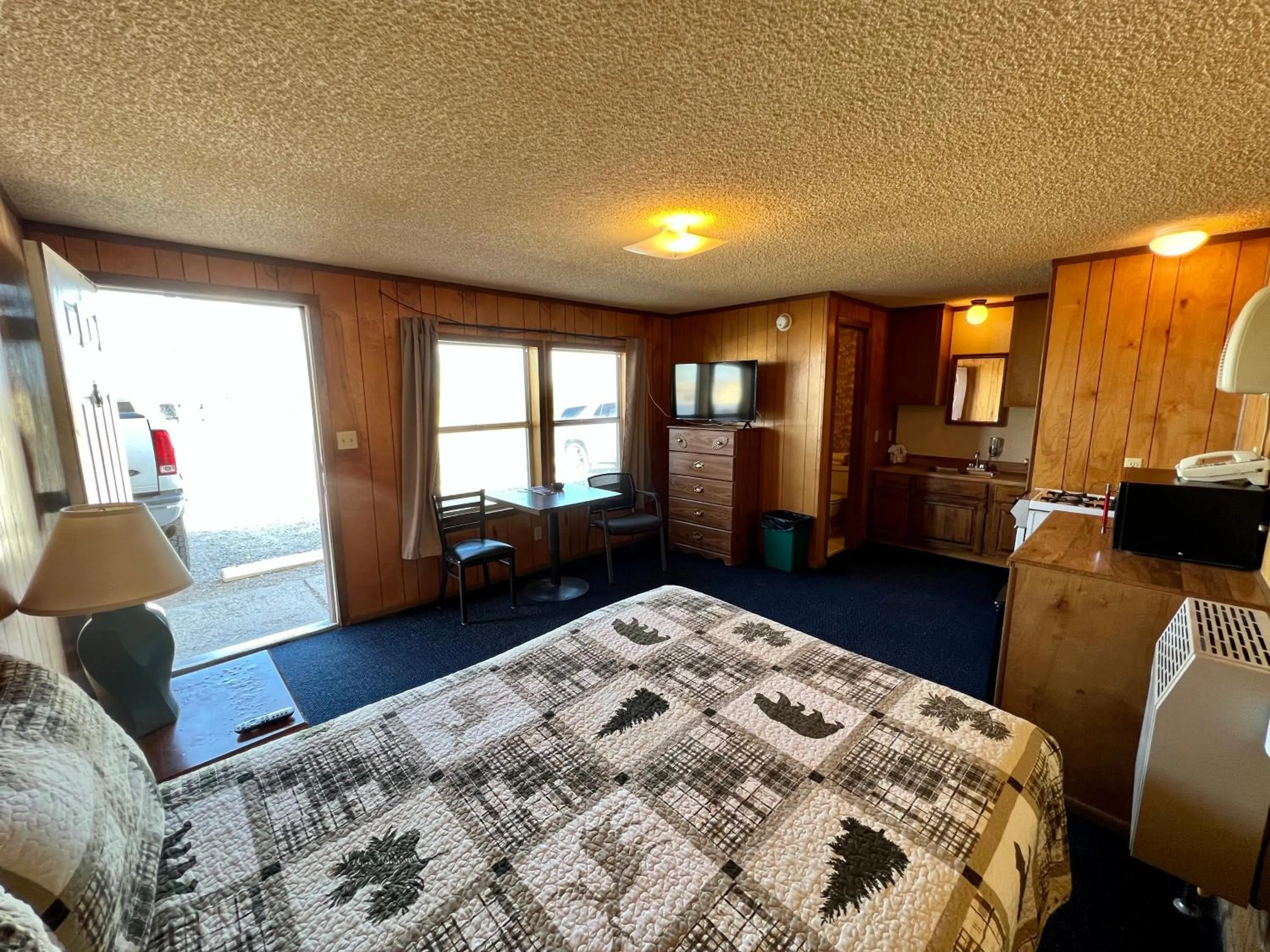 Bed in Border Inn Casino