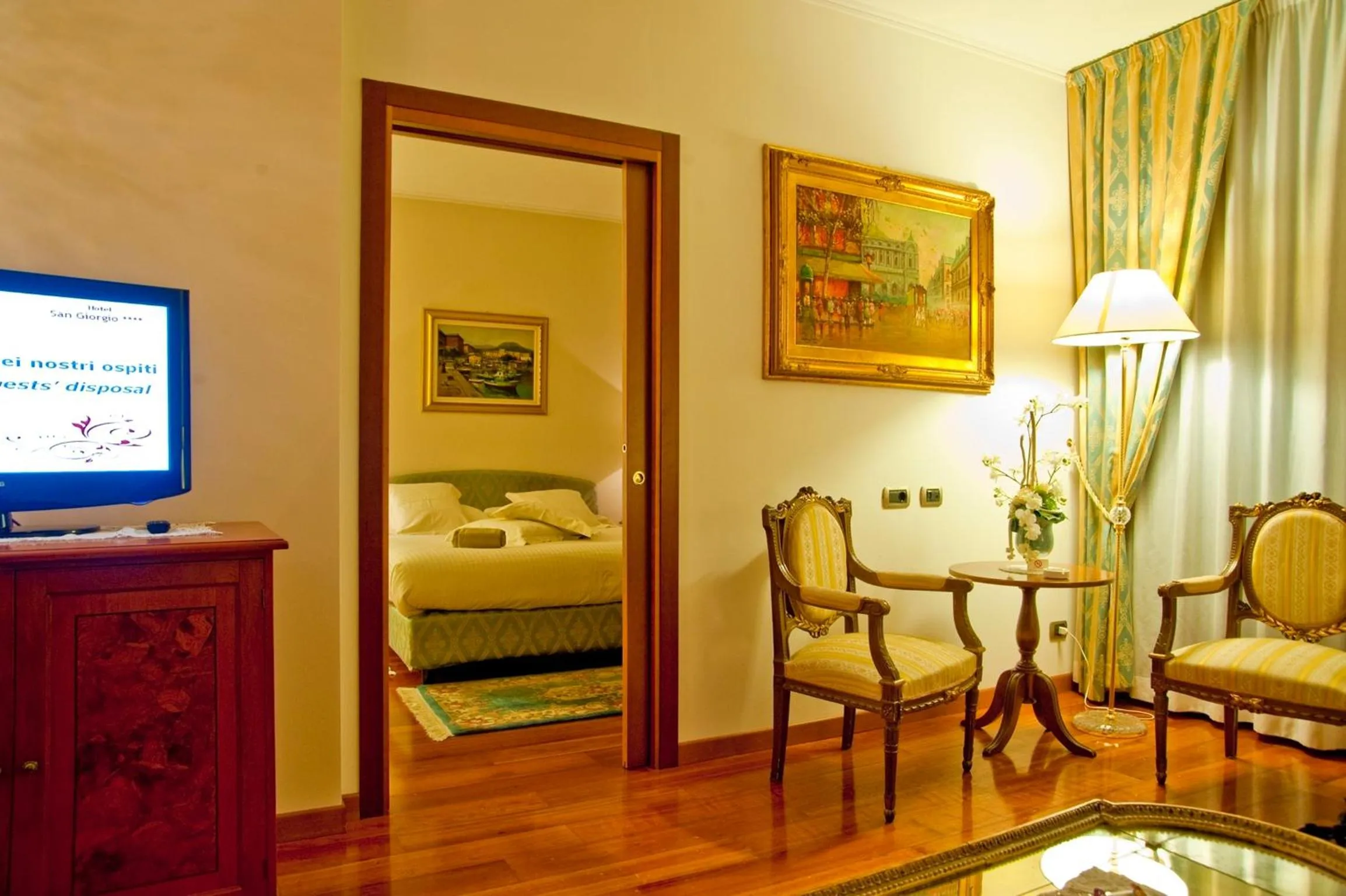 Photo of the whole room, Bed in Best Western Hotel Globus City