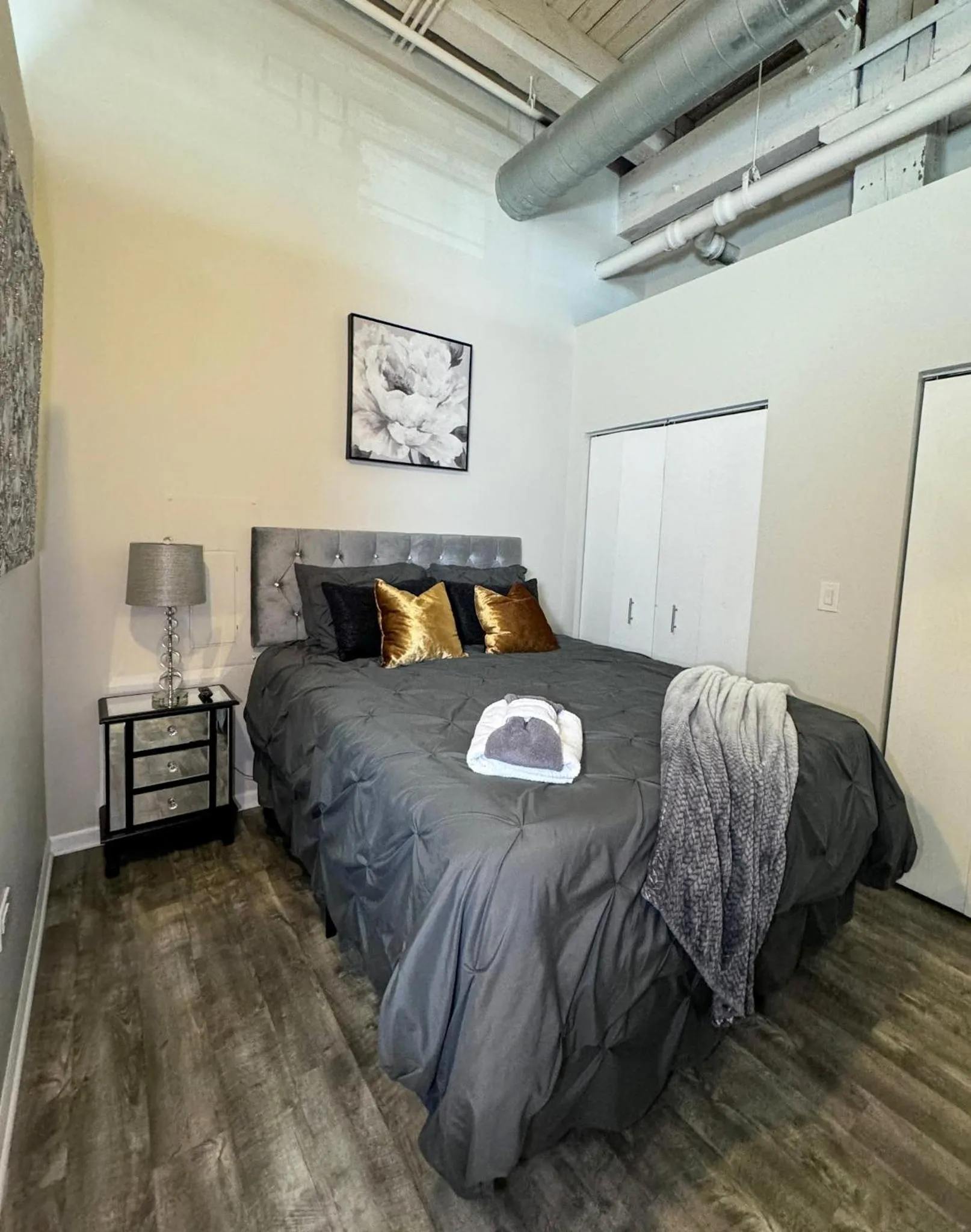 Bedroom, Bed in Luxéry Stay Chicago - Themed Units! Close to Downtown, McCormick Place & Wintrust Arena