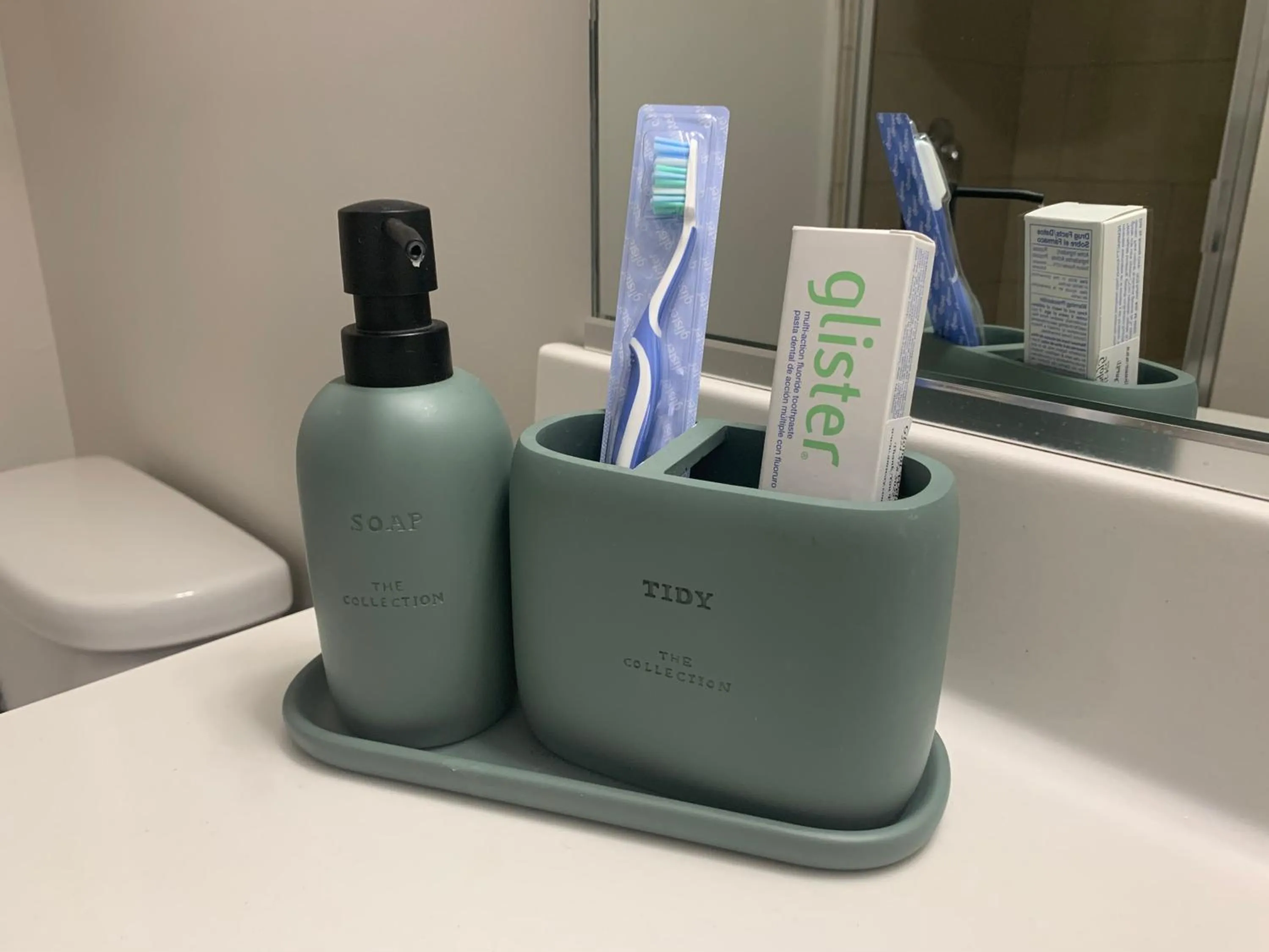 Bathroom in Luxéry Stay Chicago - Themed Units! Close to Downtown, McCormick Place & Wintrust Arena