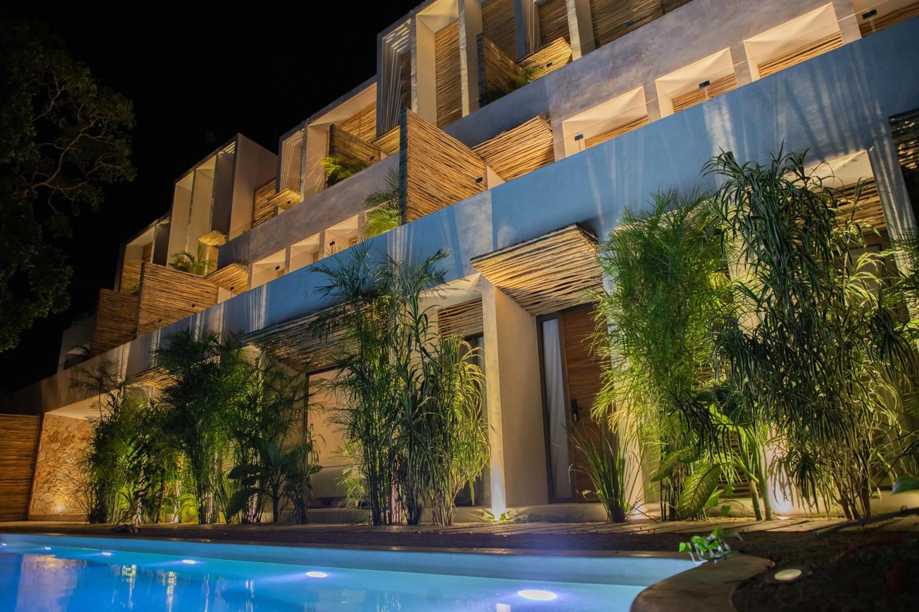 Property building in Spacious 2BR apt · Wide balcony w/tub & Yoga deck