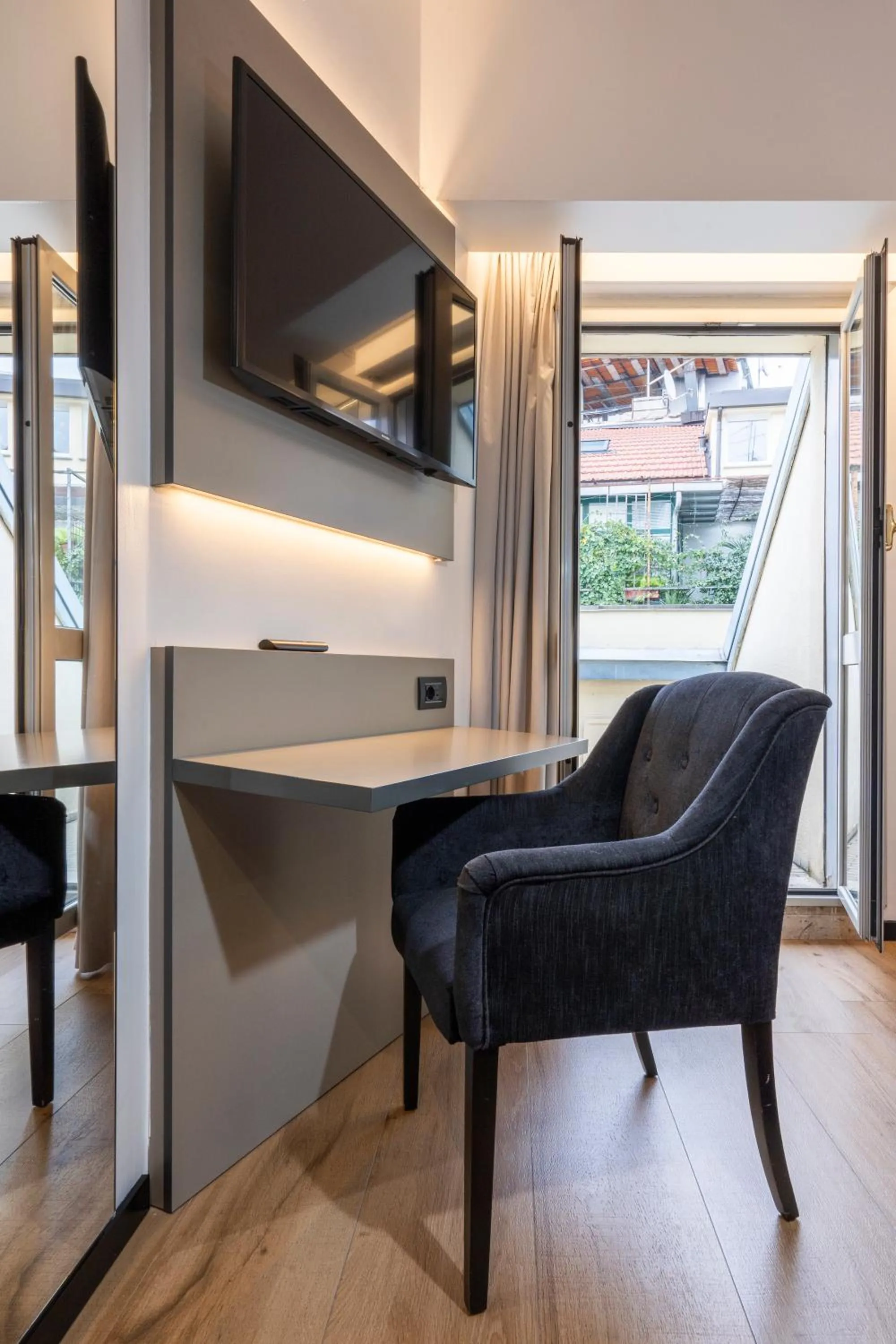 Bedroom in London Hotel