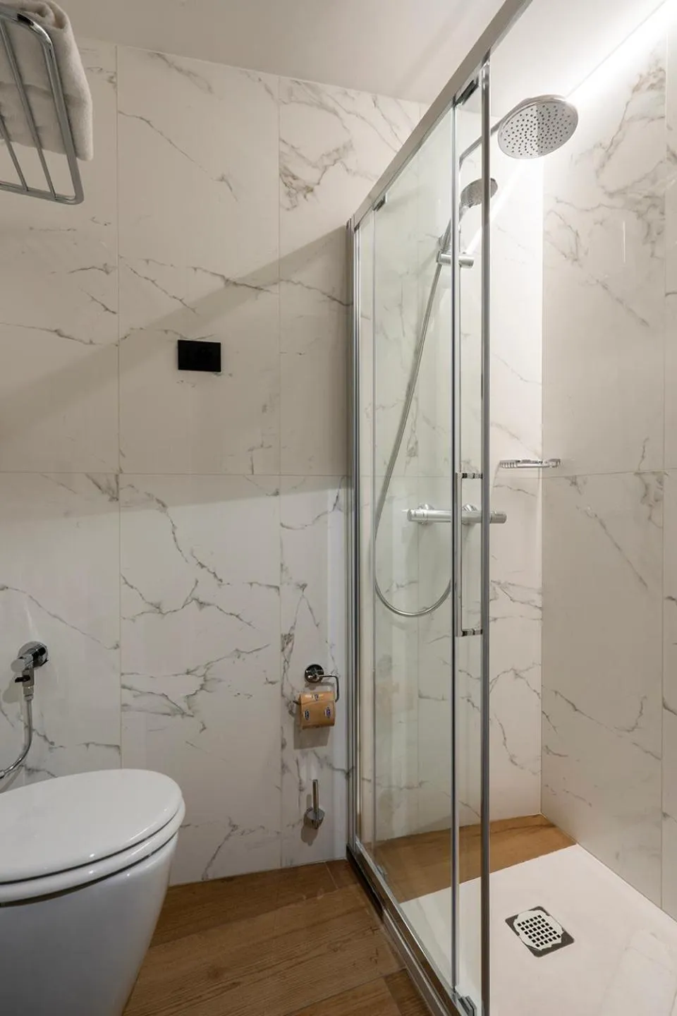 Bathroom in London Hotel