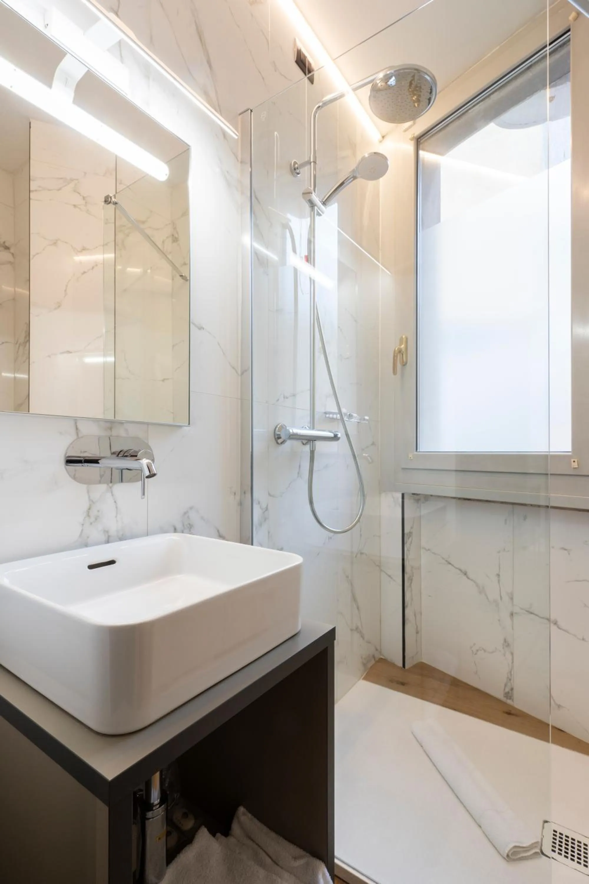 Bathroom in London Hotel