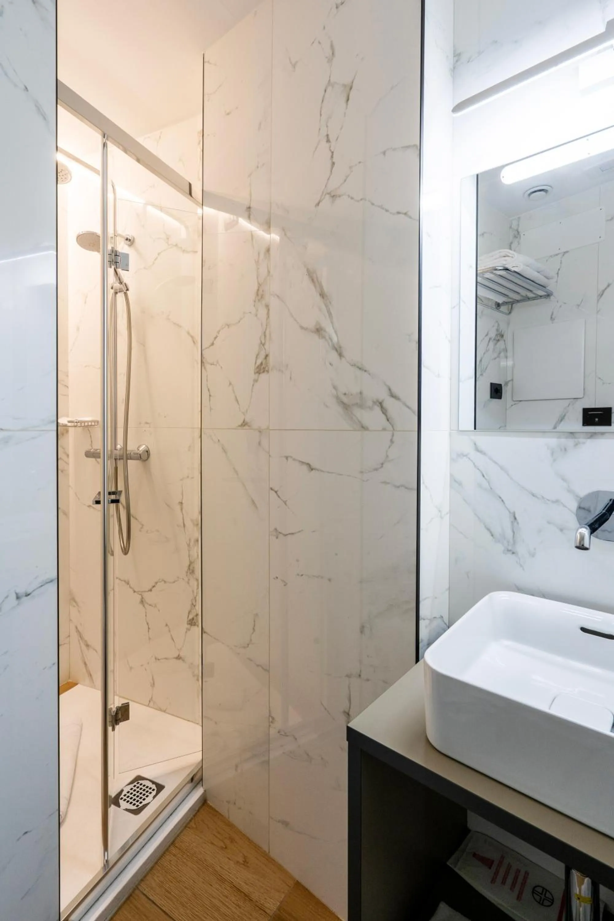 Bathroom in London Hotel