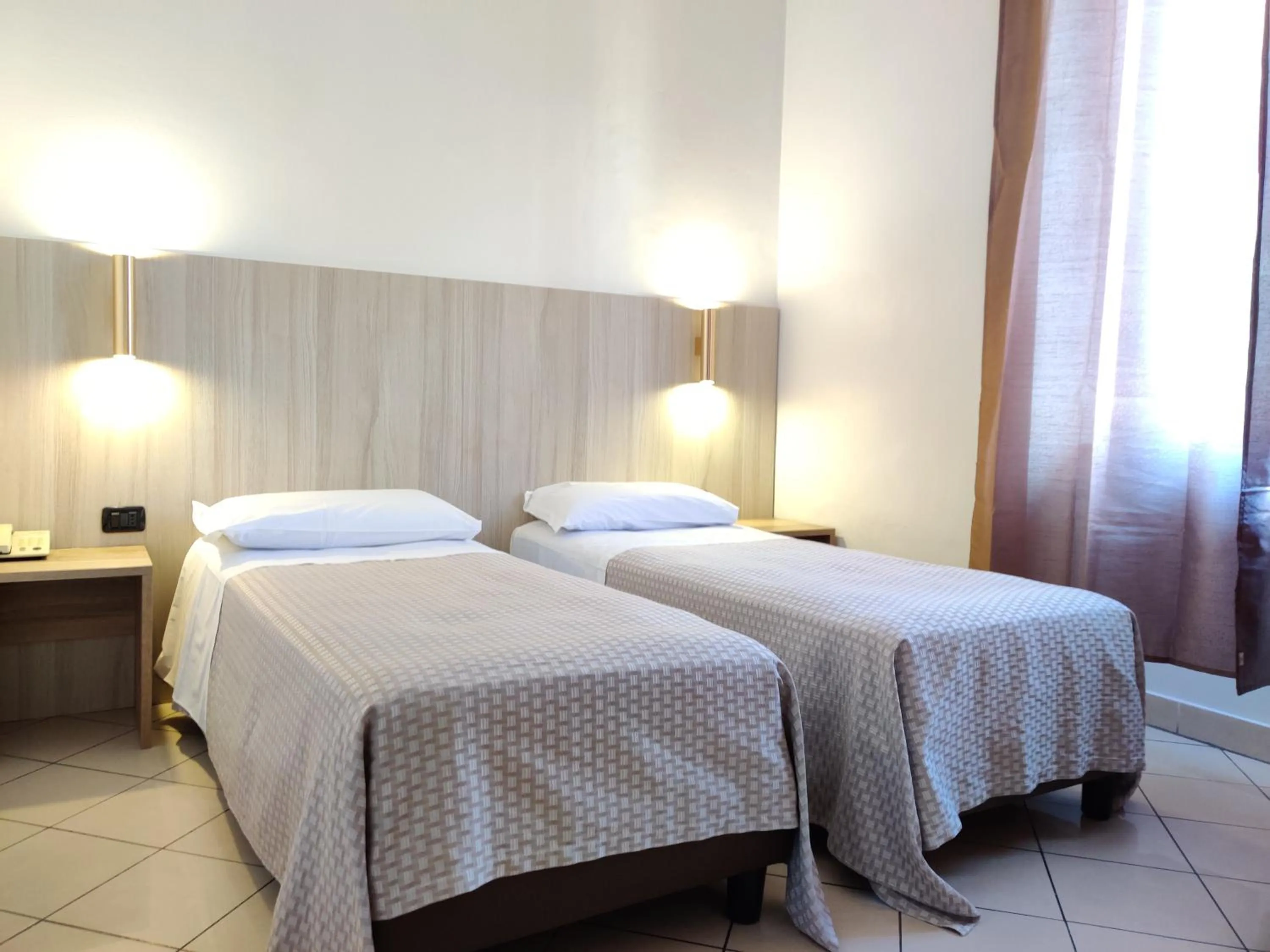 Bed in Hotel Mondial