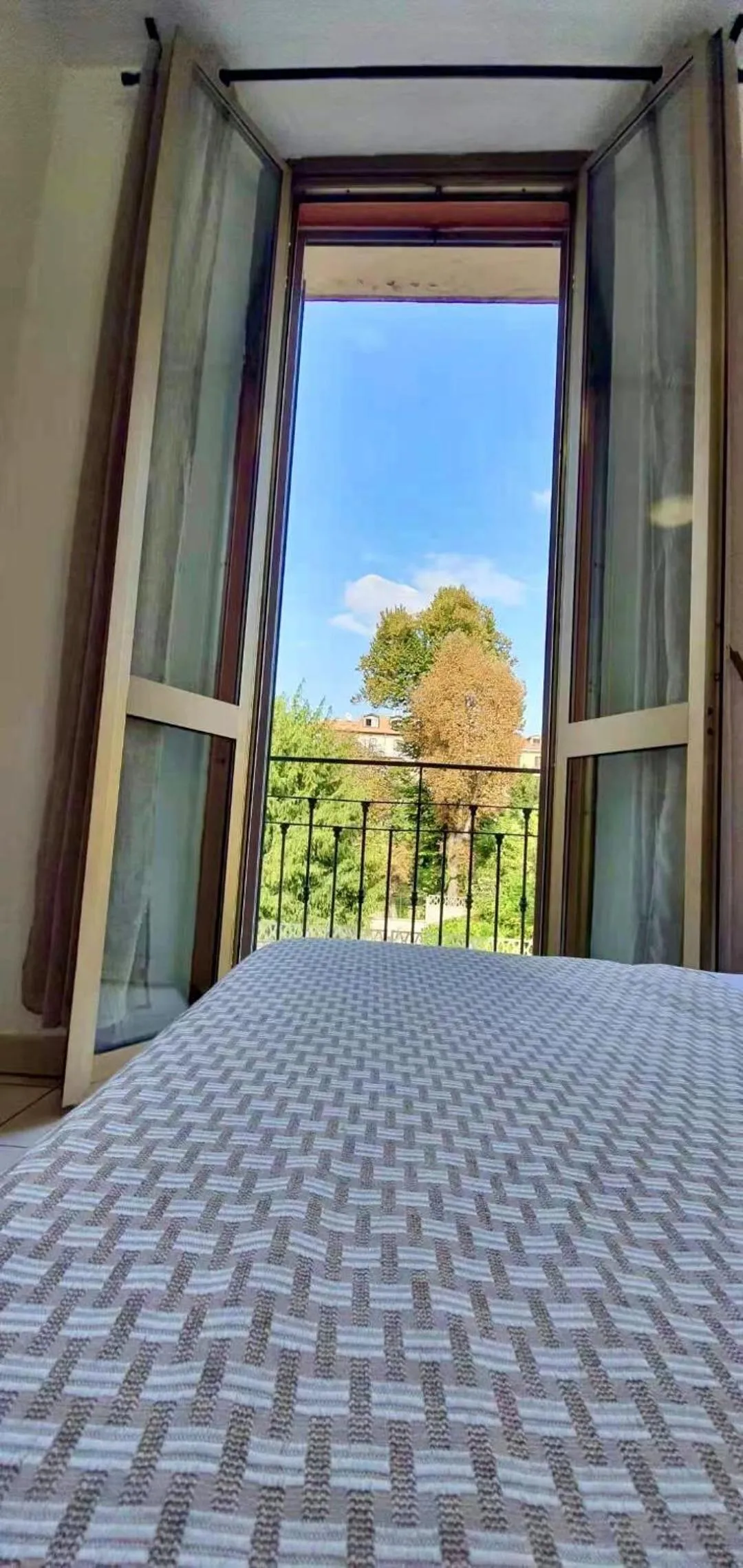 Bed in Hotel Mondial