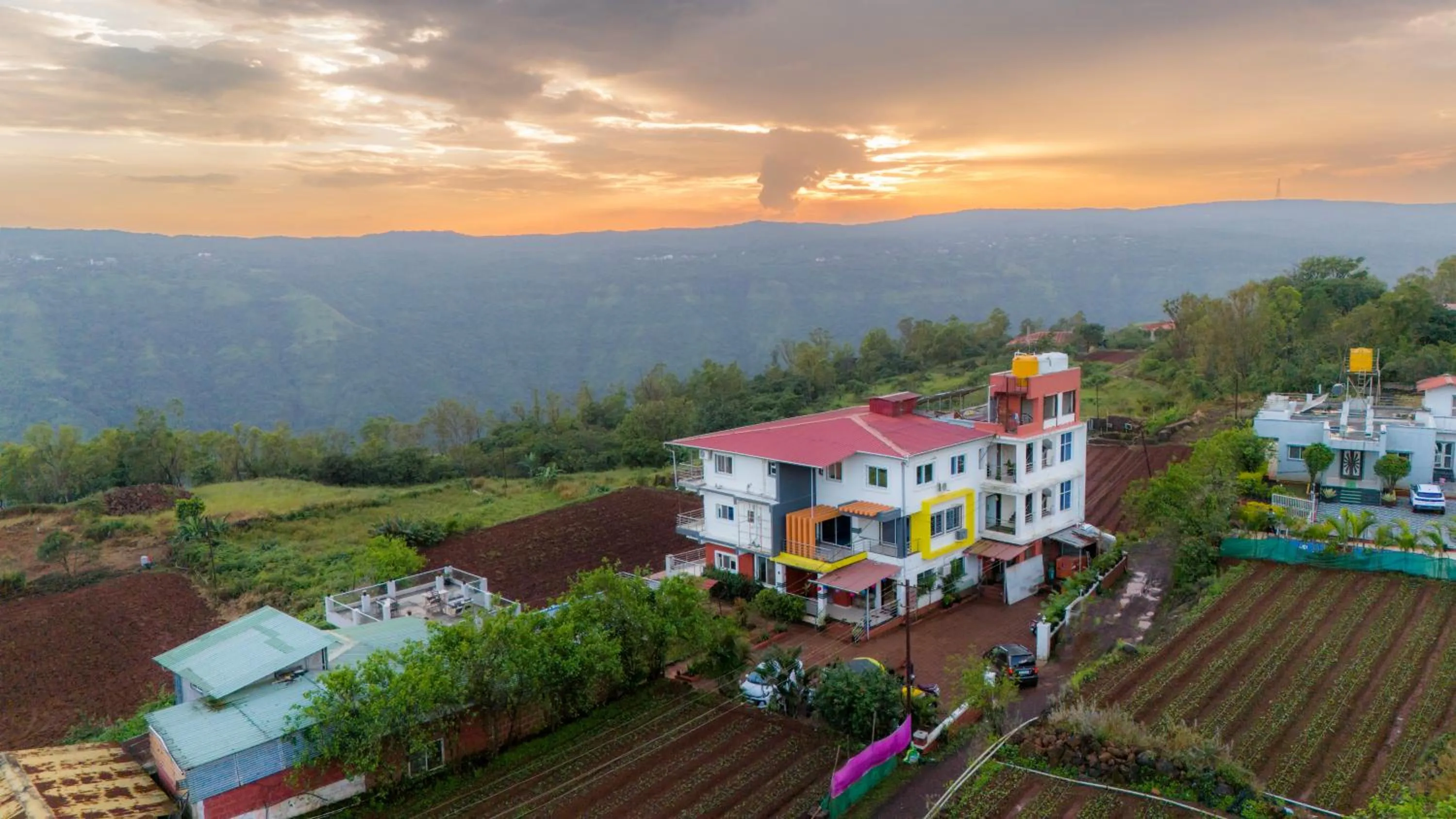 Strawberry King Resort