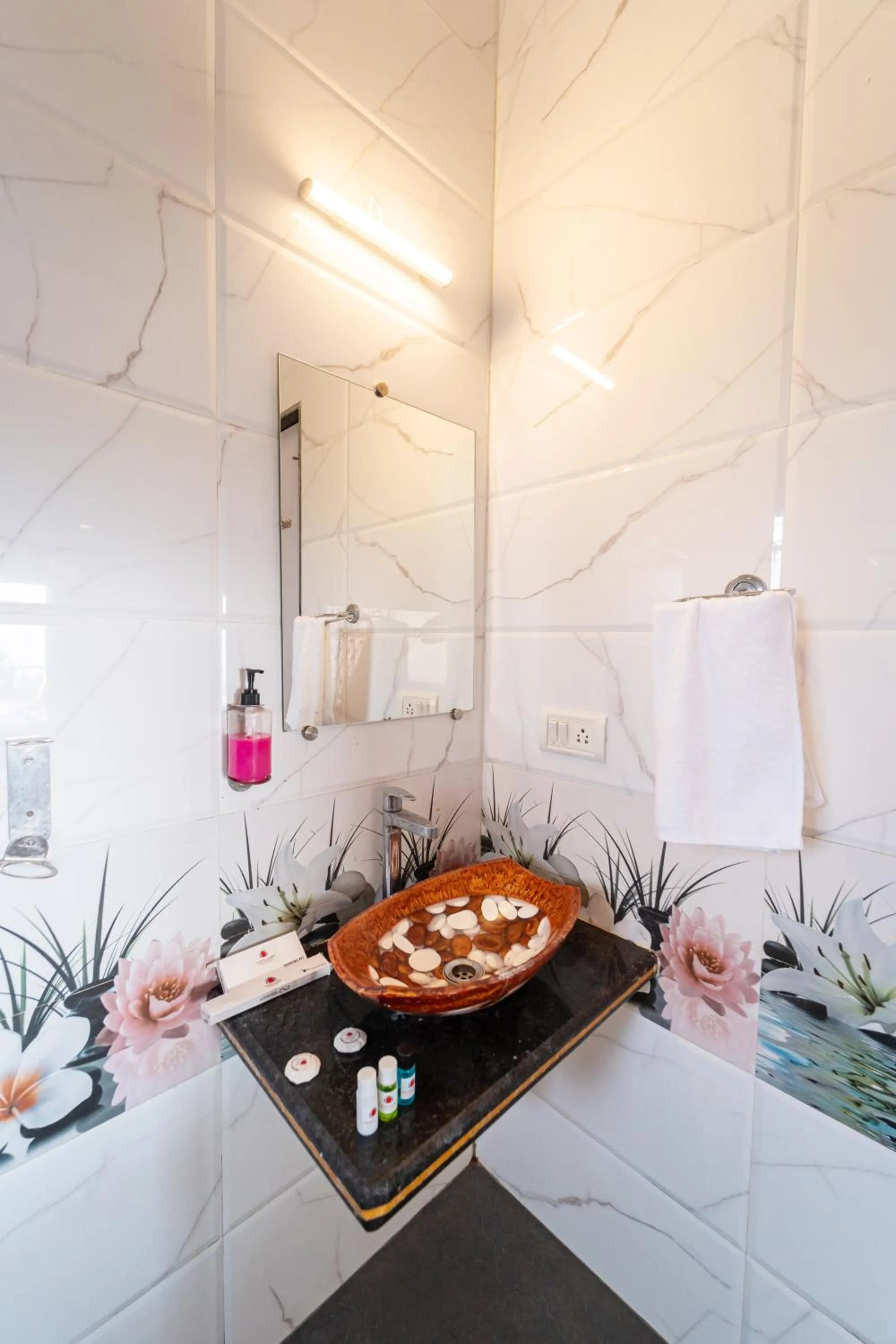 Bathroom in Strawberry King Resort