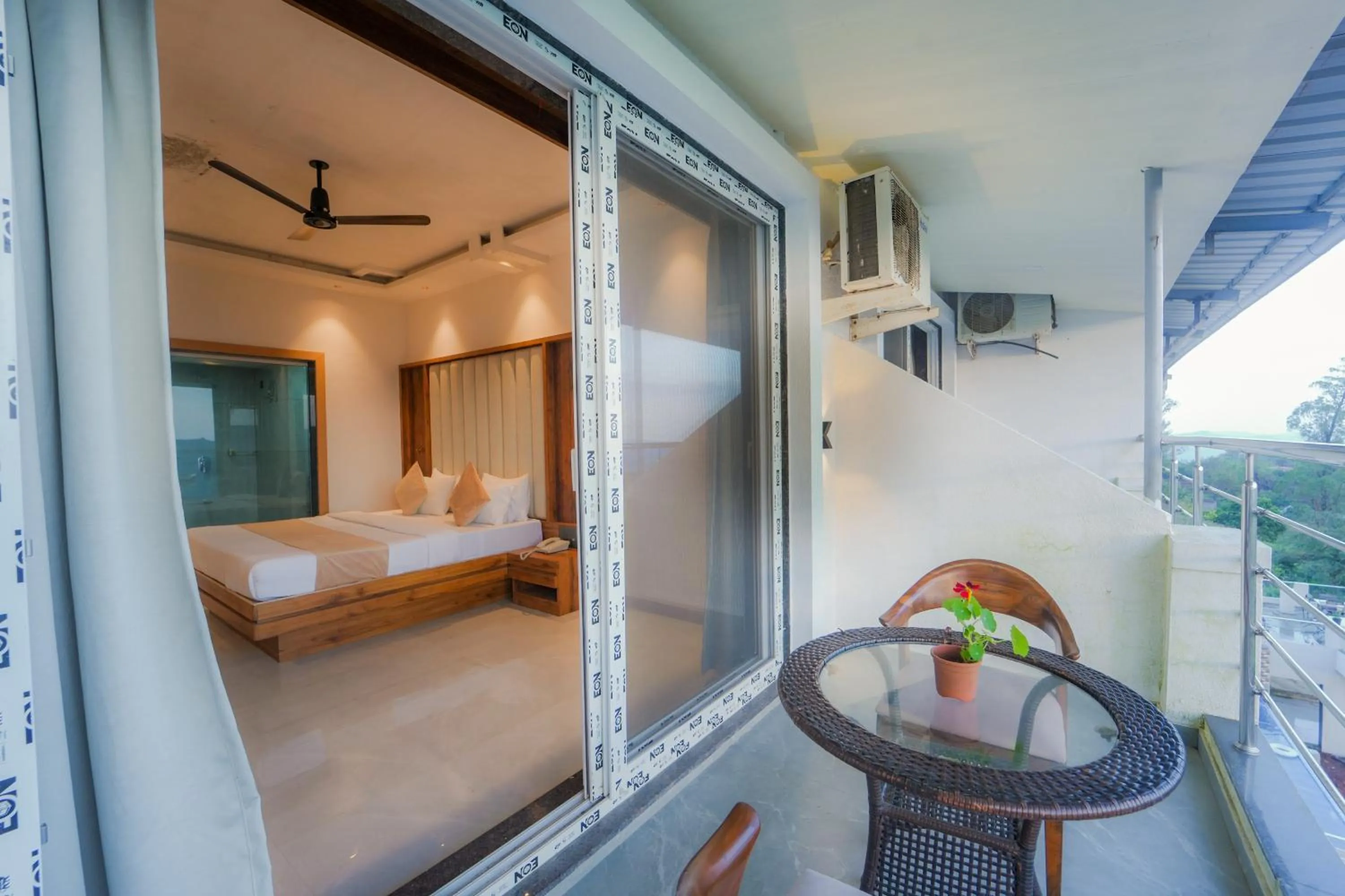 Bed in Strawberry King Resort