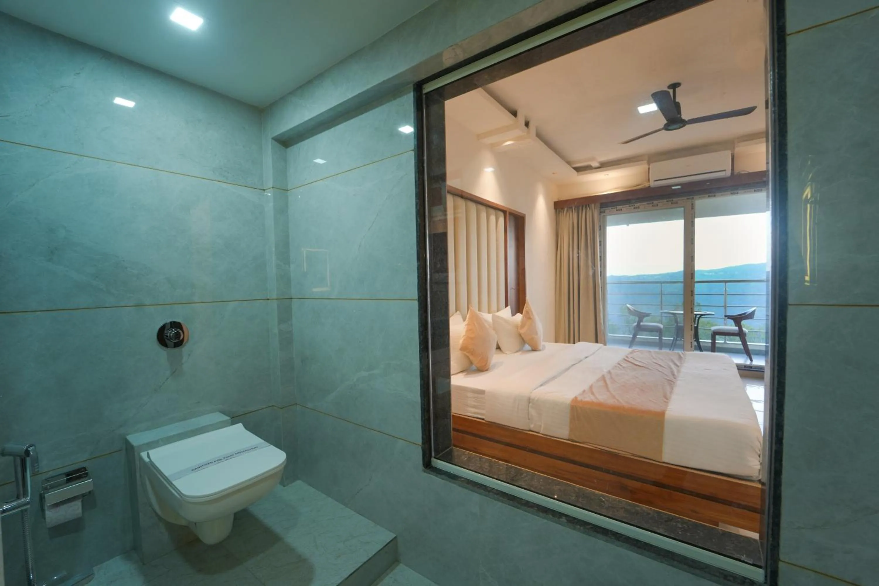 Bed in Strawberry King Resort