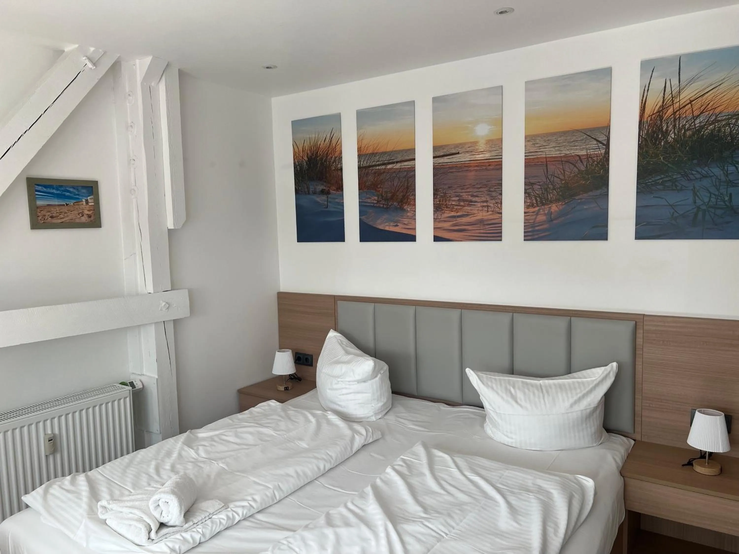 Bed in Hotel am Theater