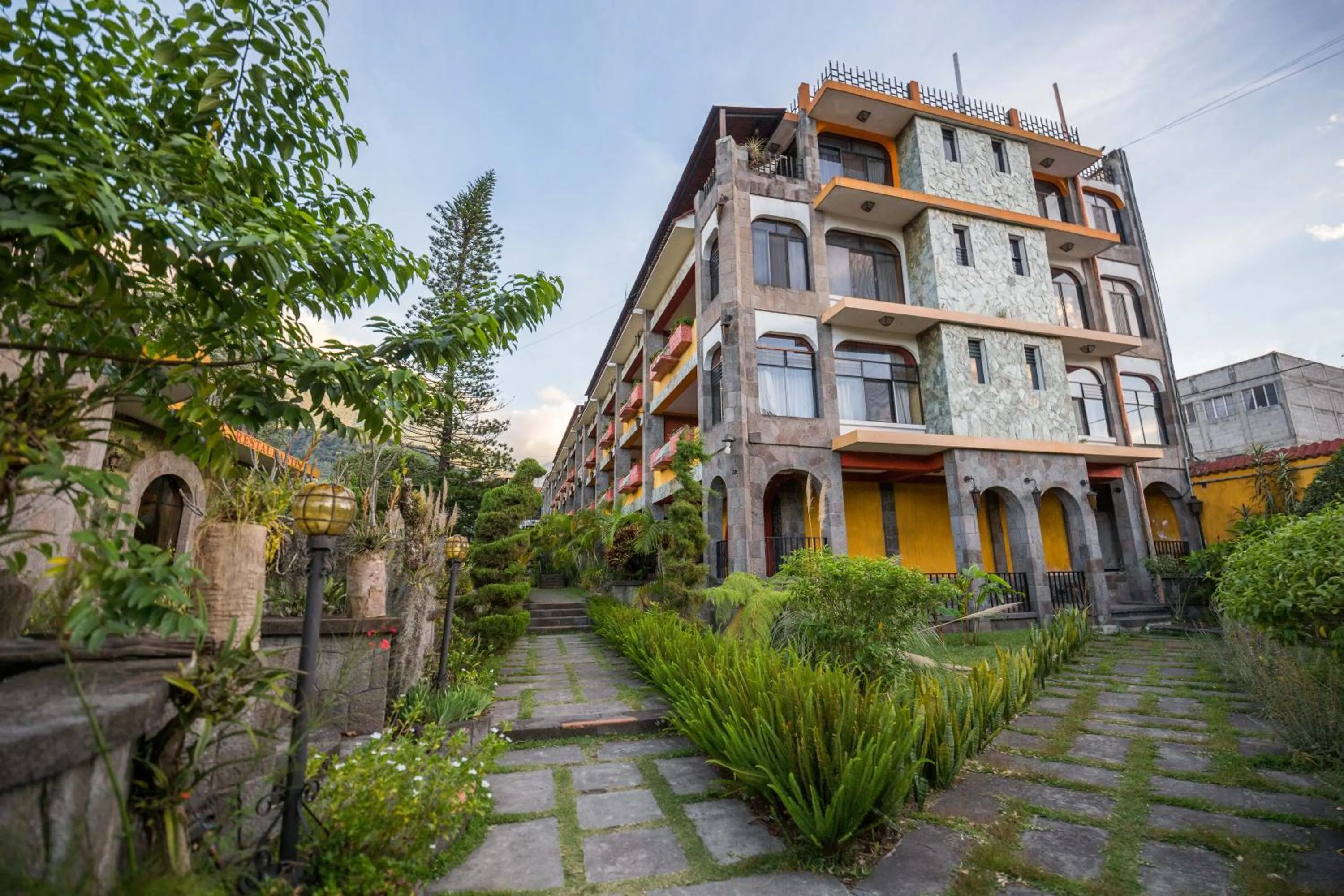 Property building in Hotel Tiosh Abaj