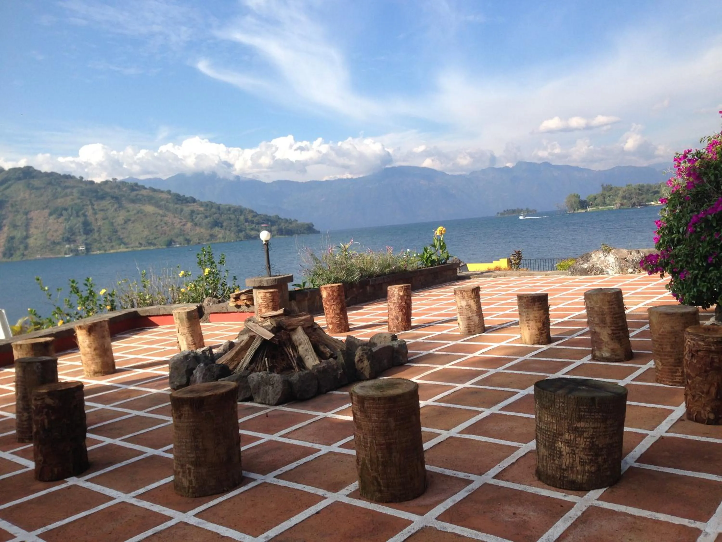 Day in Hotel Tiosh Abaj