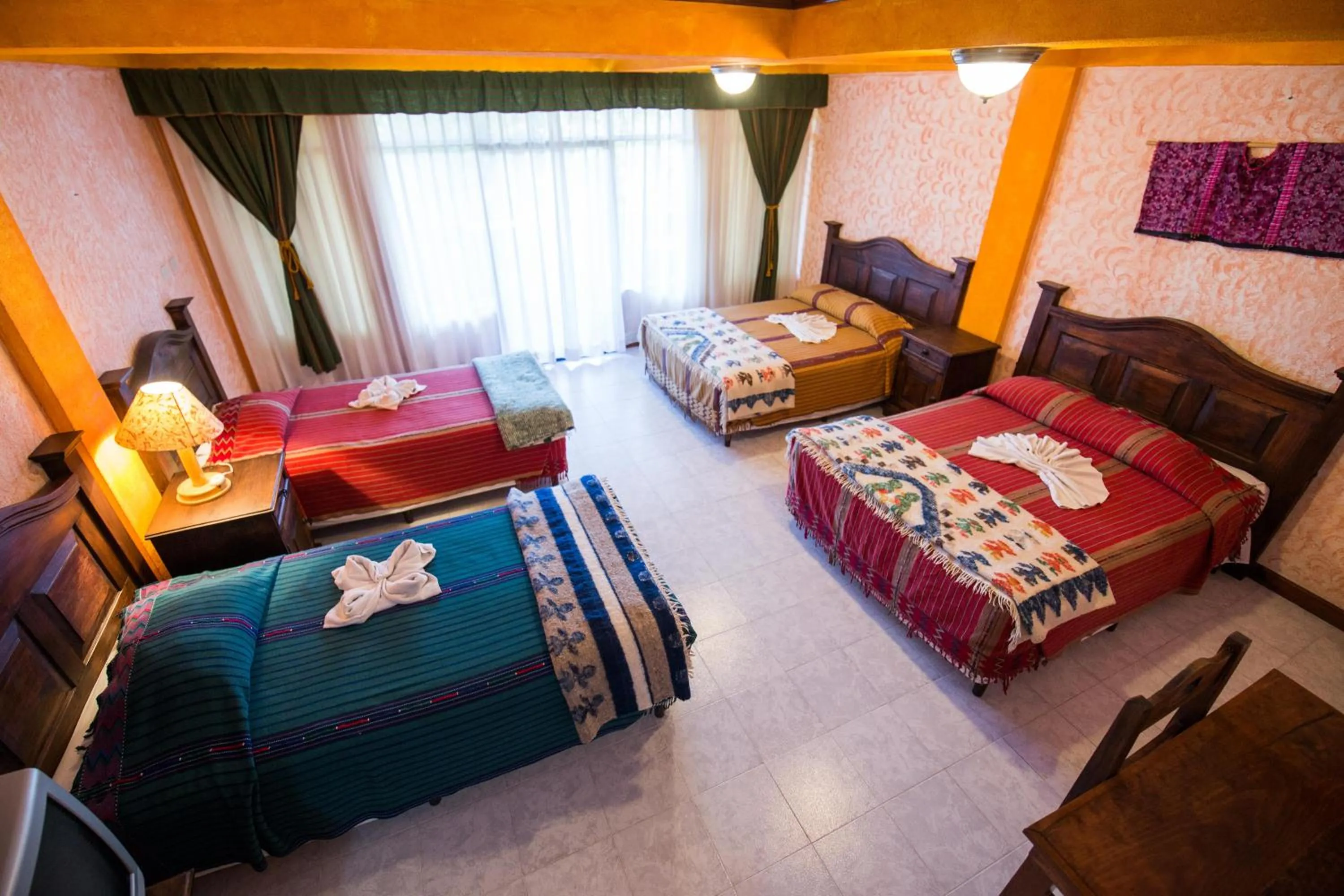 Bedroom, Bed in Hotel Tiosh Abaj