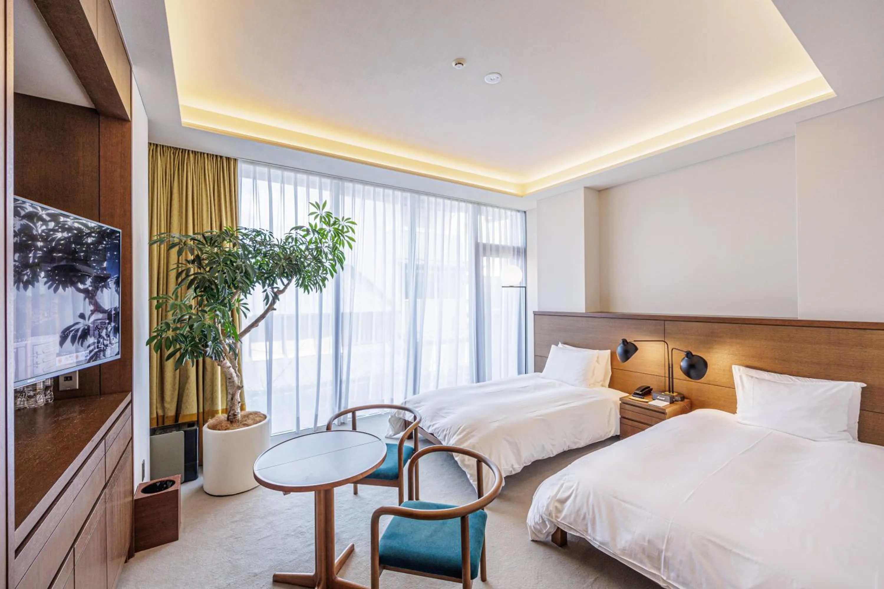 Photo of the whole room, Bed in Marufukuro