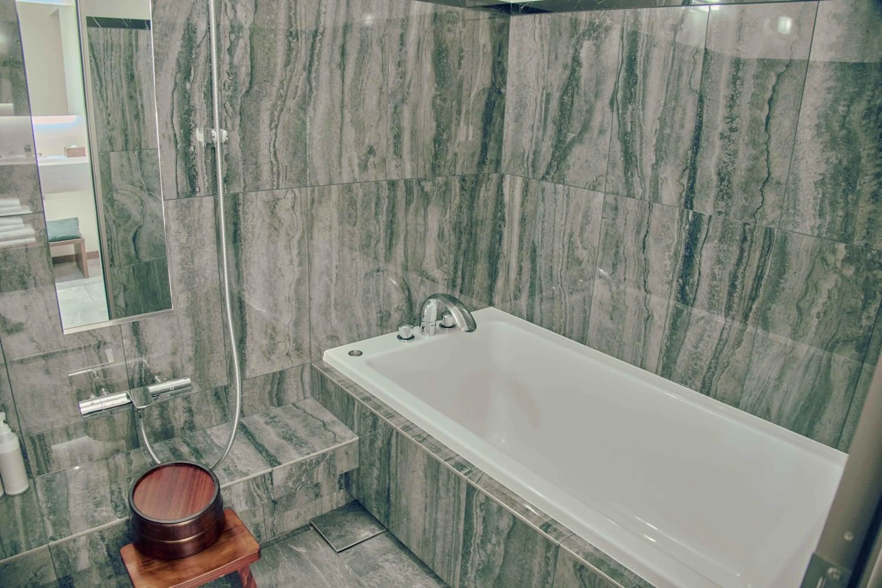 Bathroom in Marufukuro