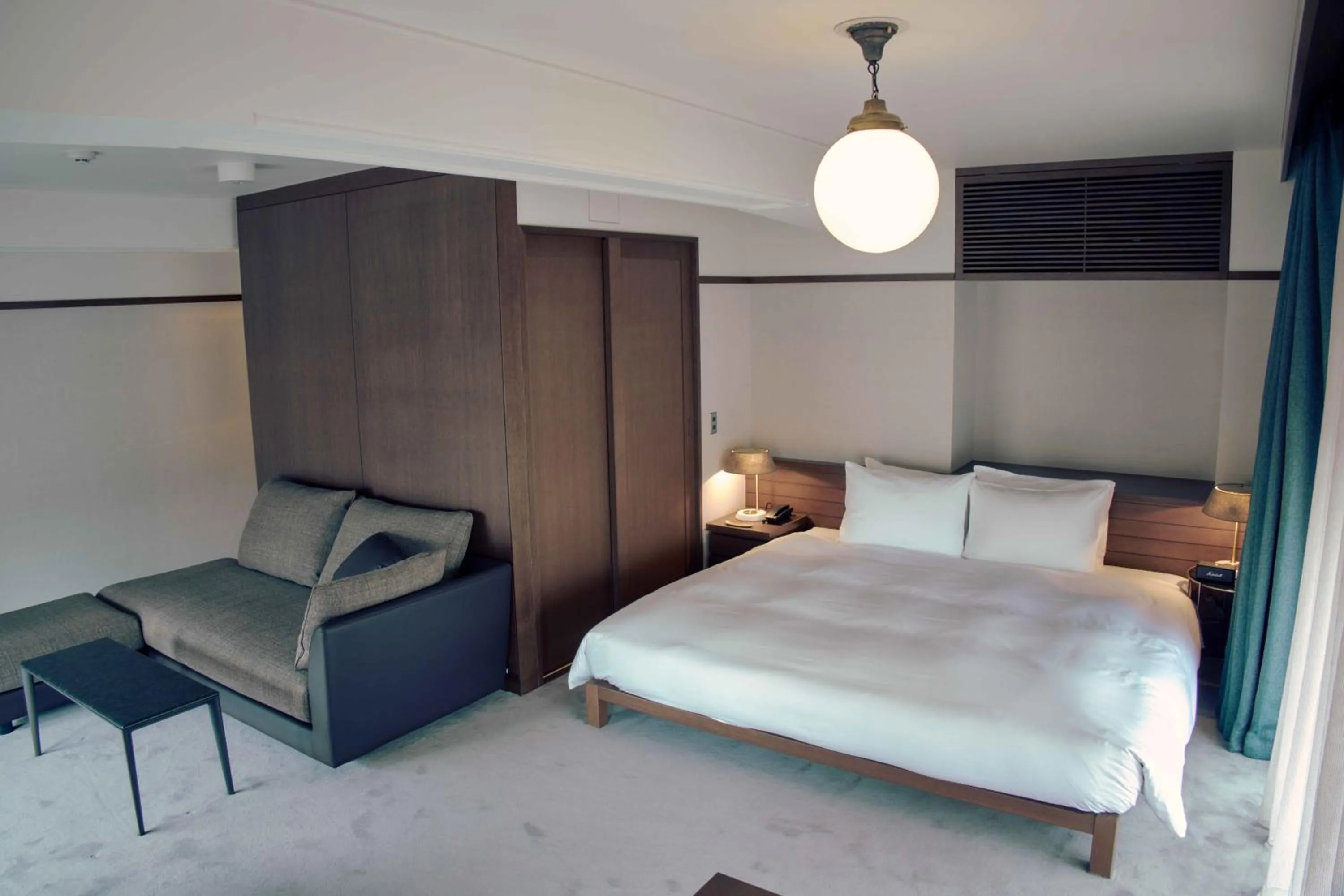 Living room, Bed in Marufukuro