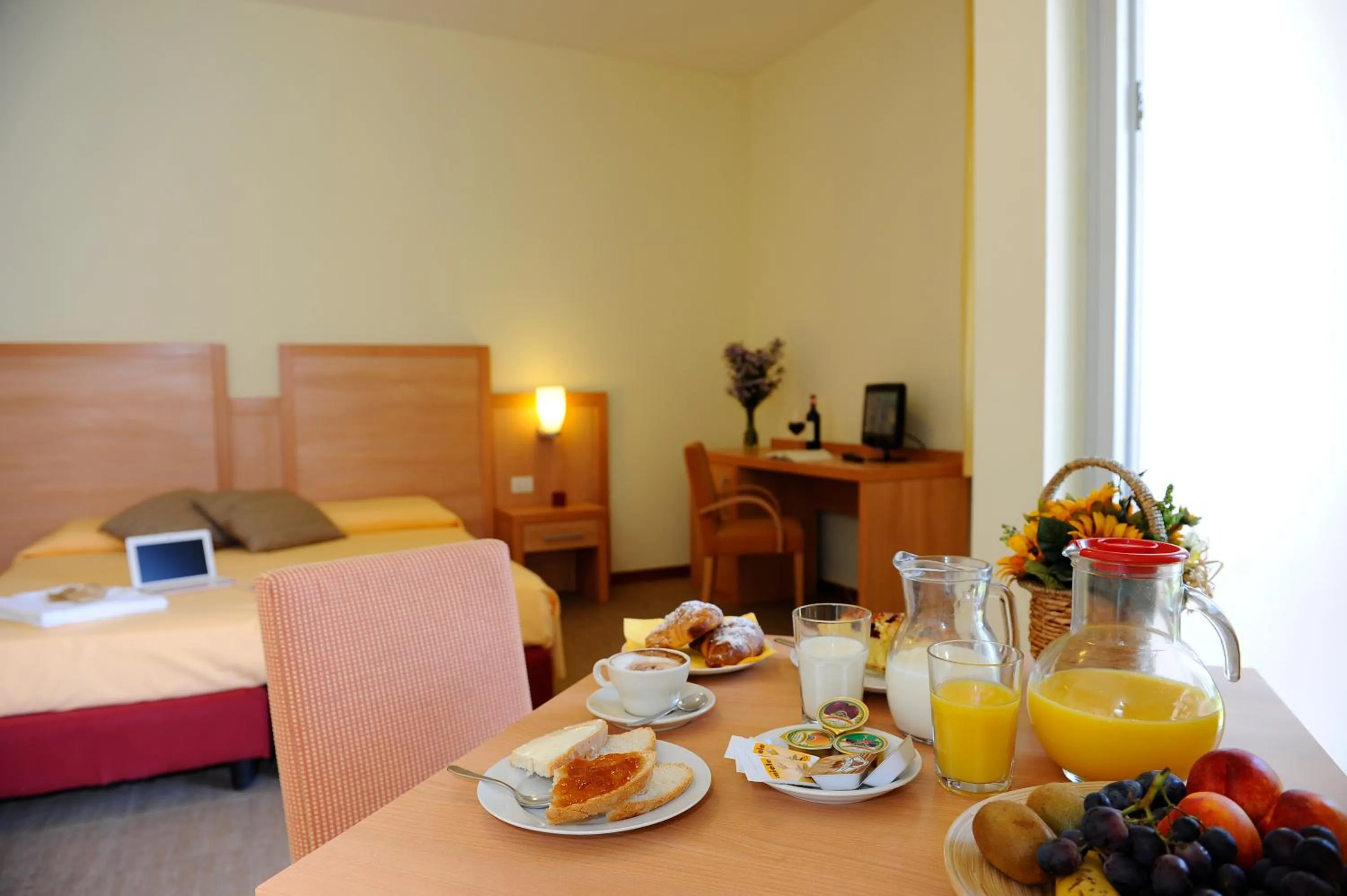 Food and drinks, Bed in Hotel Foresteria