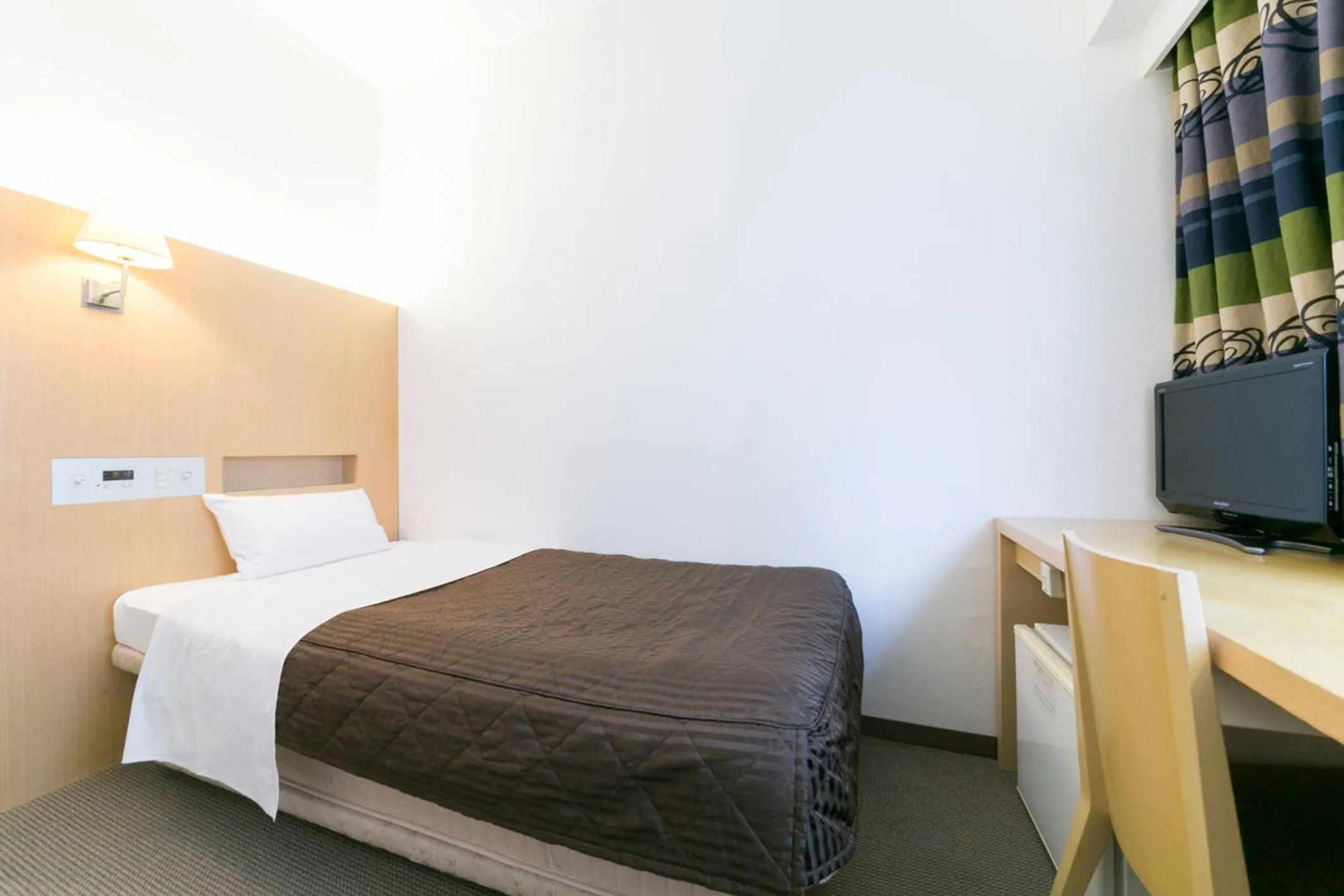 Bed in Pearl Hotel Kayabacho