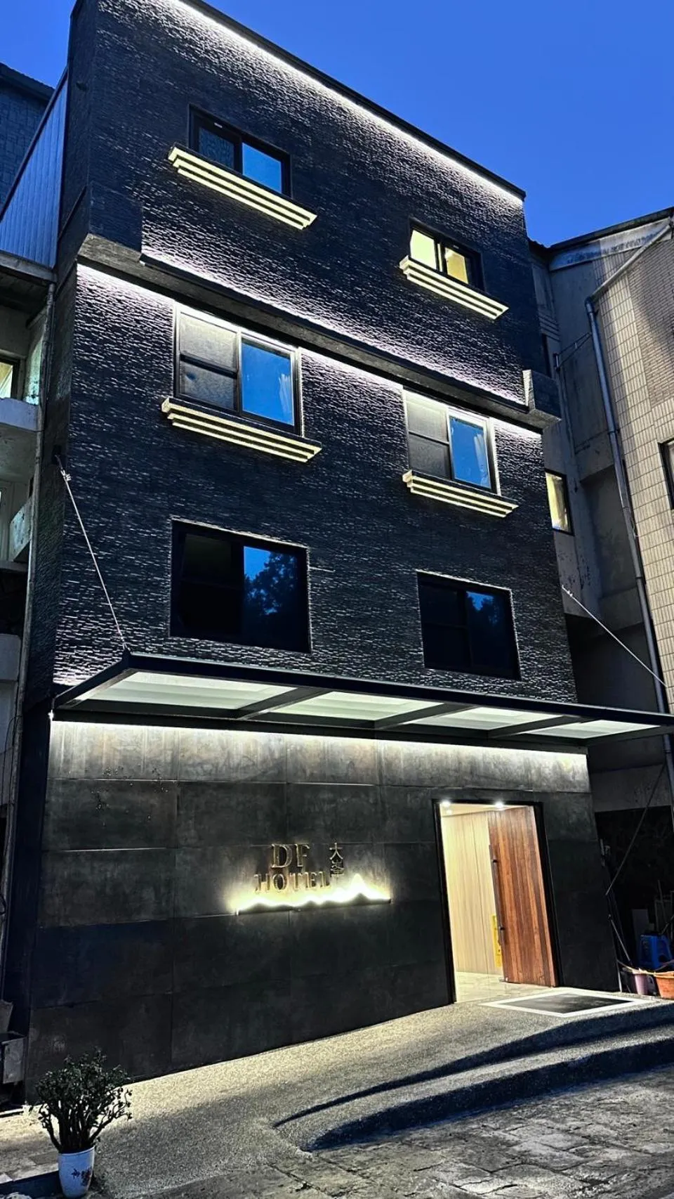 Property building in Dafong Hotel