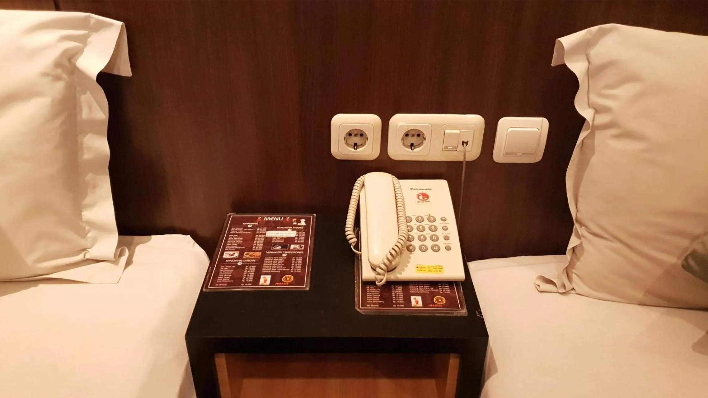 Bedroom, Bed in Sunrise Hotel Jogja