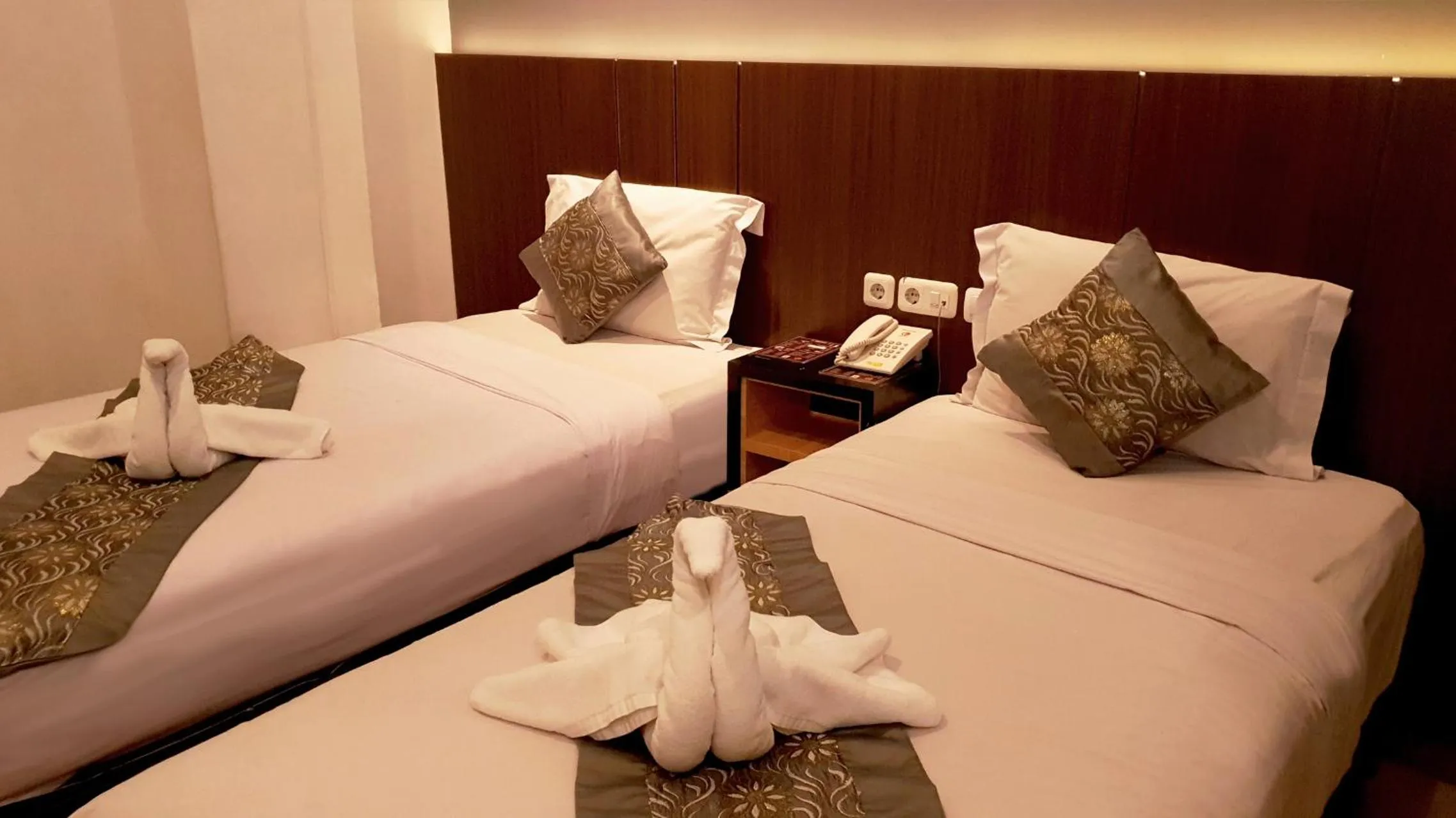 Bedroom, Bed in Sunrise Hotel Jogja