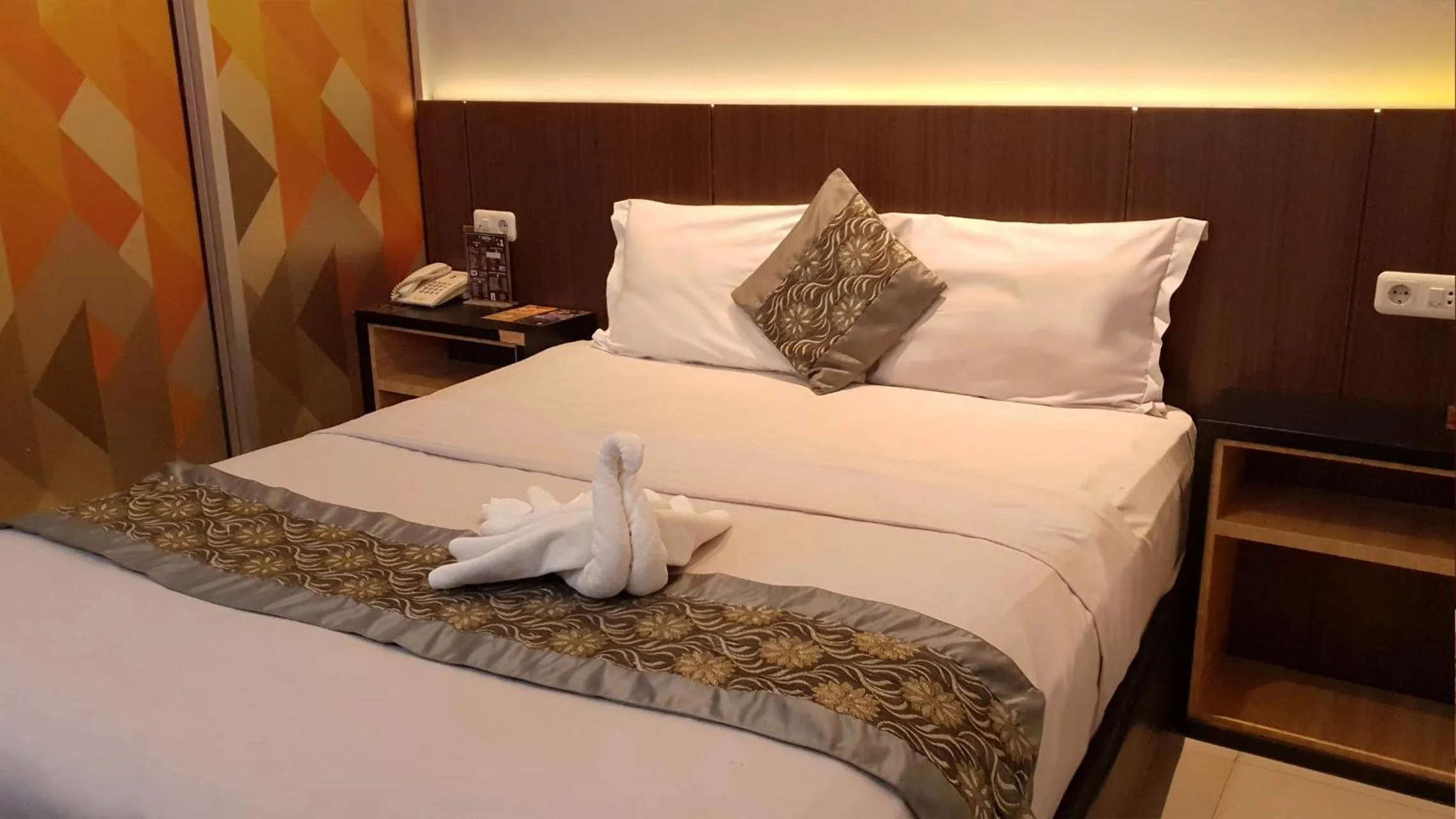 Bedroom, Bed in Sunrise Hotel Jogja