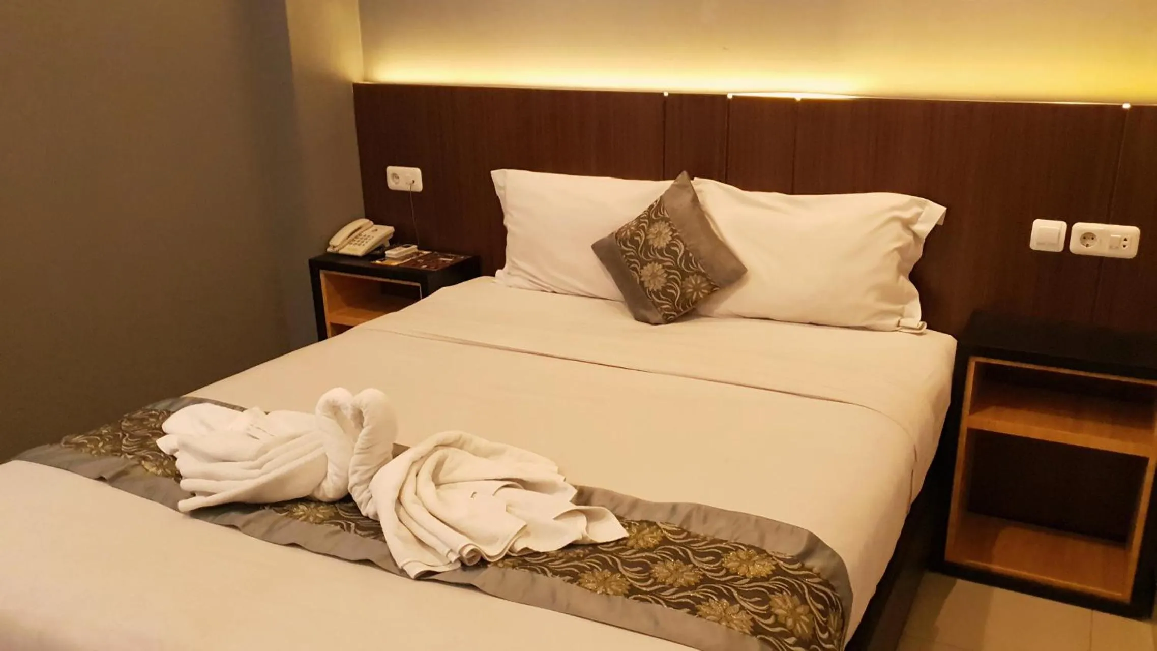 Bedroom, Bed in Sunrise Hotel Jogja