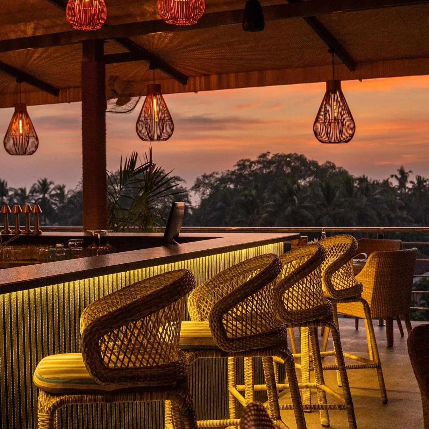 Restaurant/places to eat in The Acacia Hotel & Spa