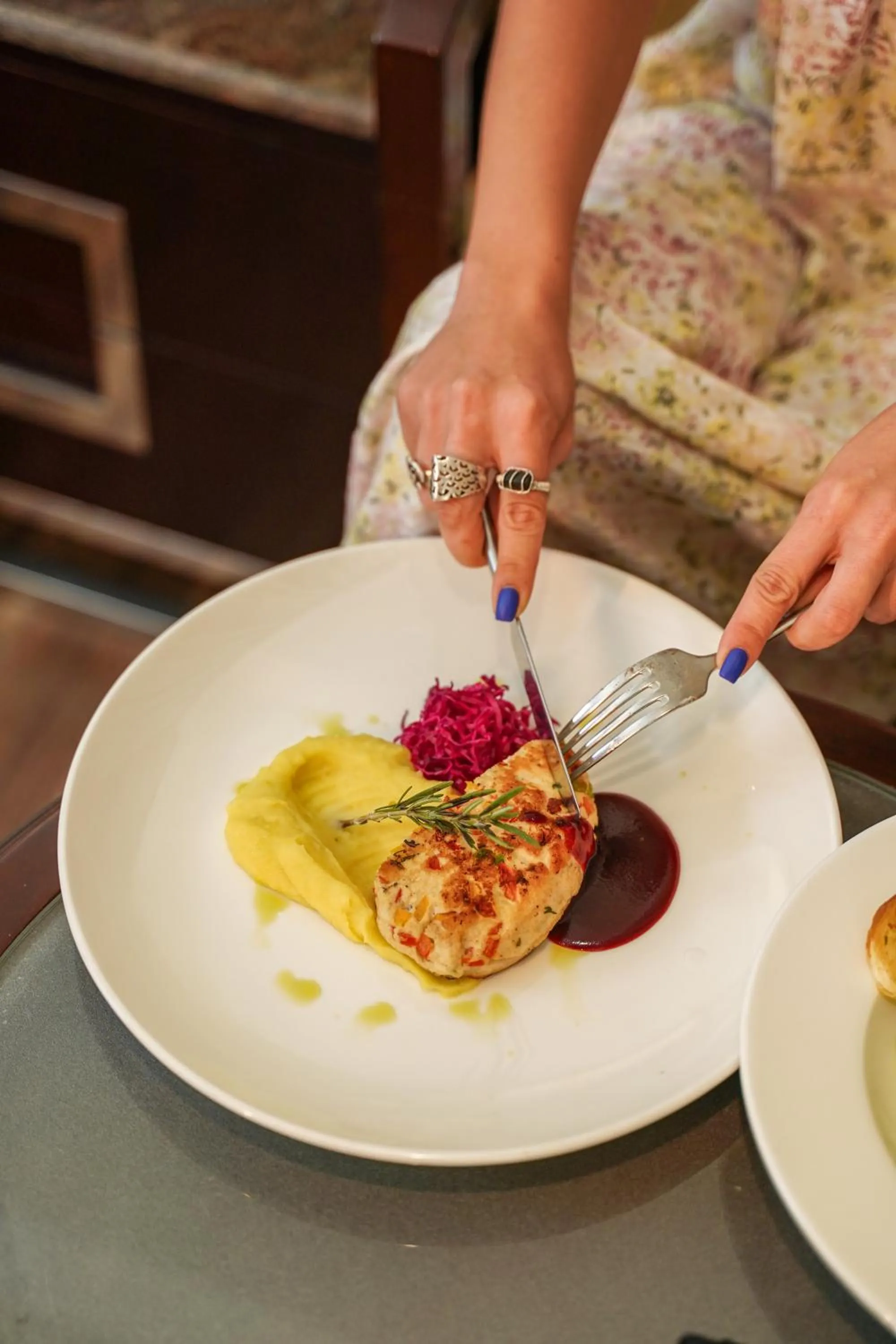 Food and drinks in The Acacia Hotel & Spa