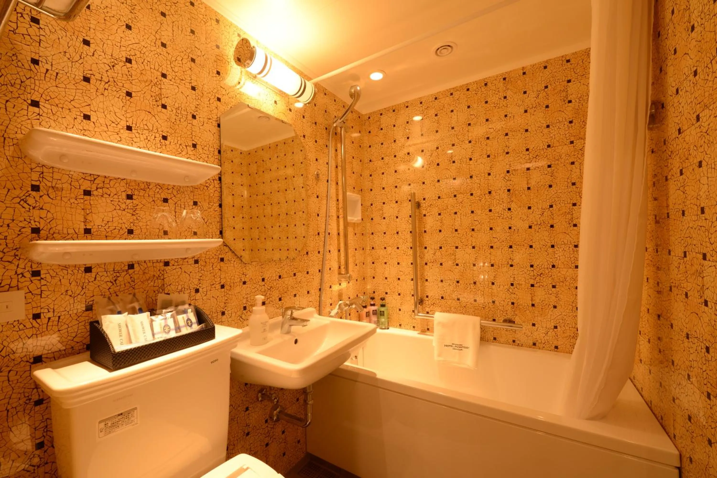 Bathroom in Hotel Monterey Okinawa Spa & Resort