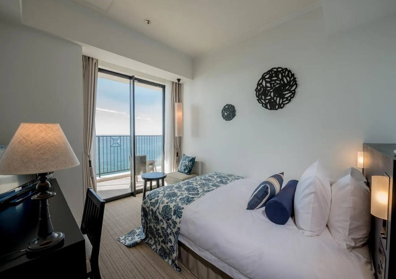Bed in Hotel Monterey Okinawa Spa & Resort