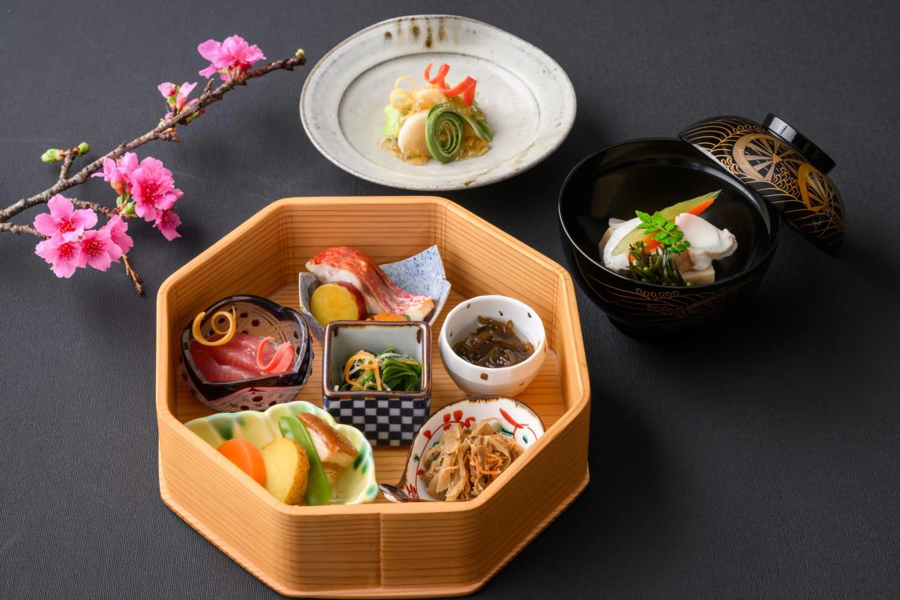 Restaurant/places to eat in Hotel Monterey Okinawa Spa & Resort