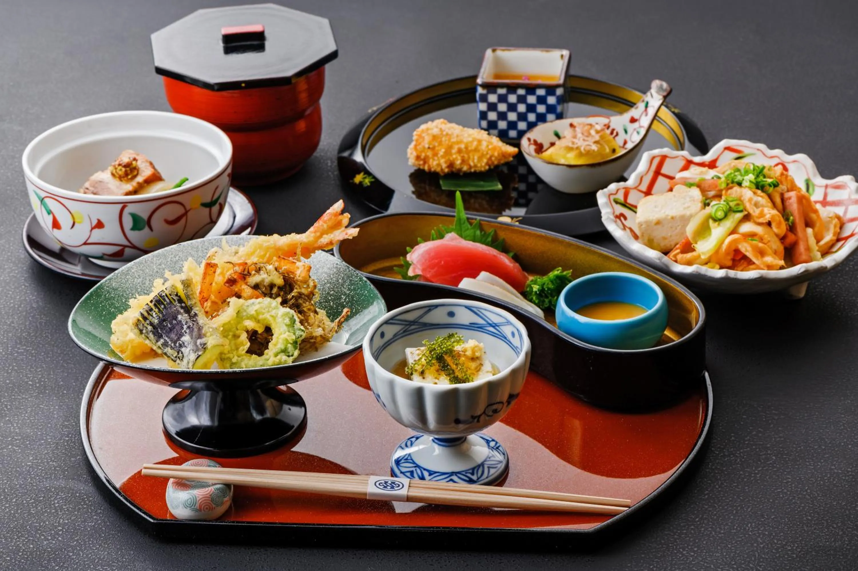 Restaurant/places to eat in Hotel Monterey Okinawa Spa & Resort