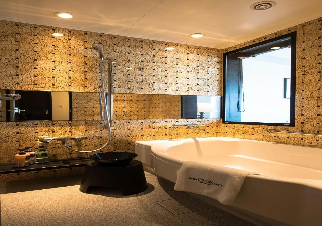 Bathroom in Hotel Monterey Okinawa Spa & Resort