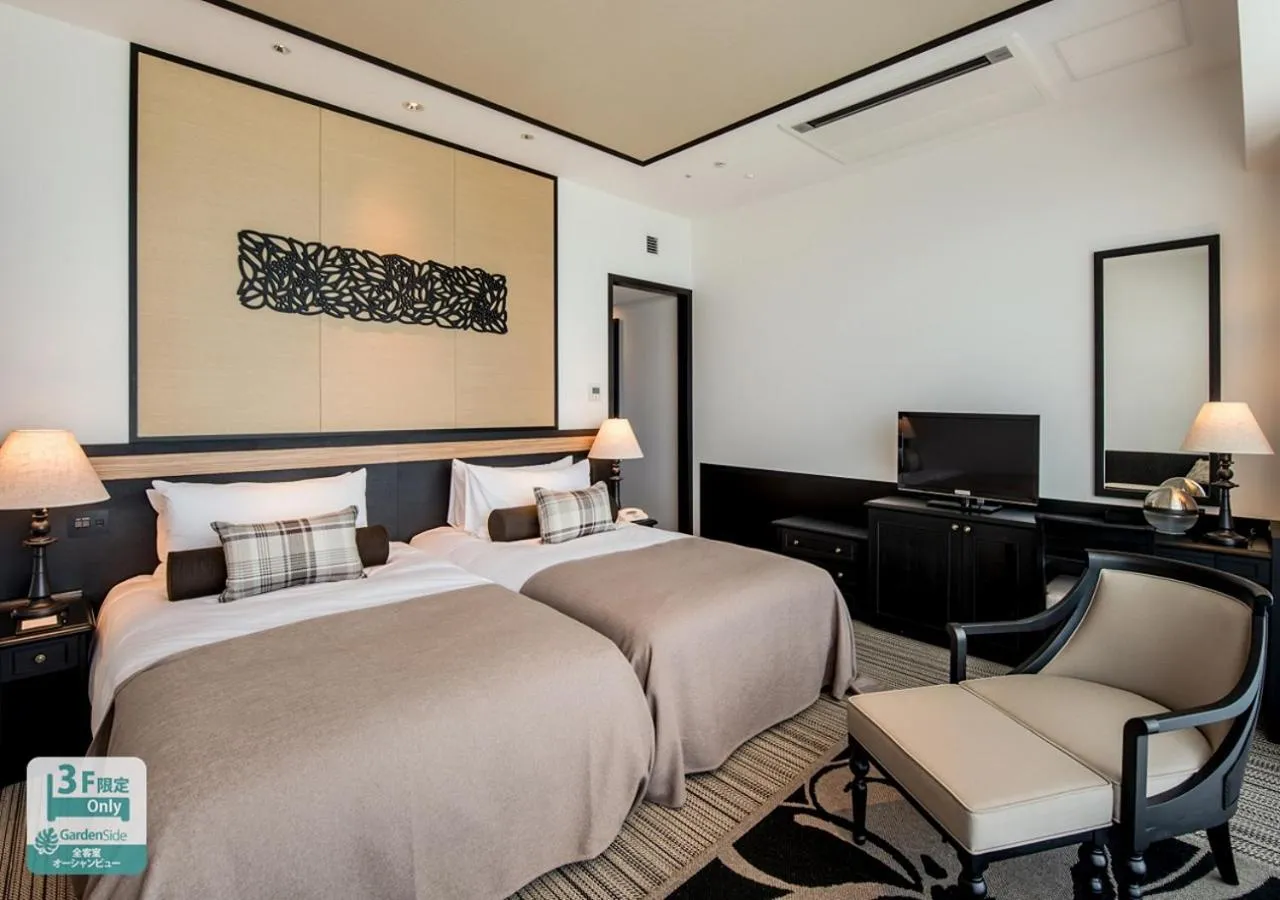 Photo of the whole room, Bed in Hotel Monterey Okinawa Spa & Resort