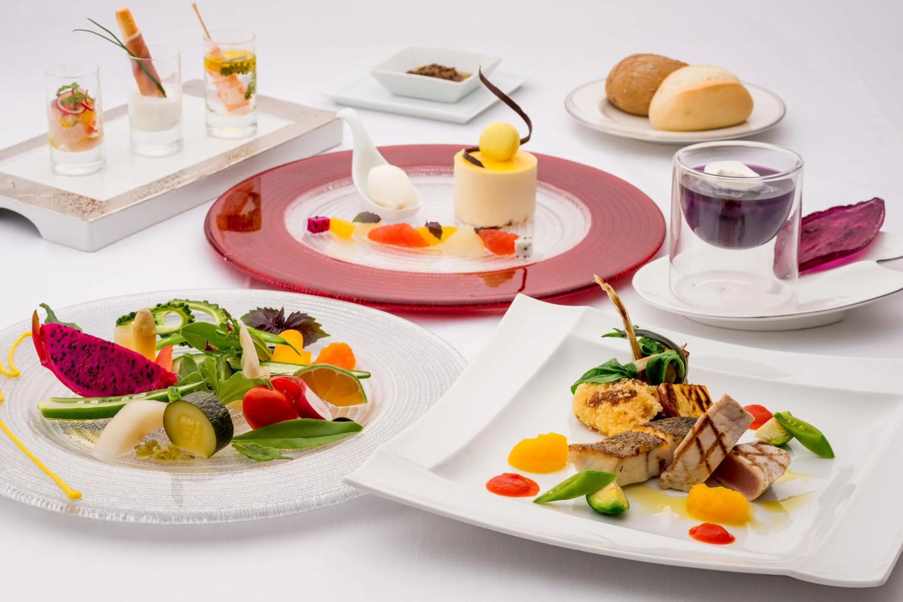 Restaurant/places to eat in Hotel Monterey Okinawa Spa & Resort