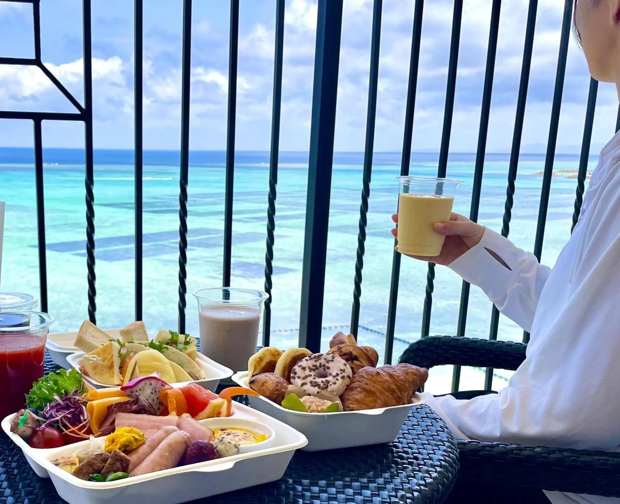 Buffet breakfast in Hotel Monterey Okinawa Spa & Resort