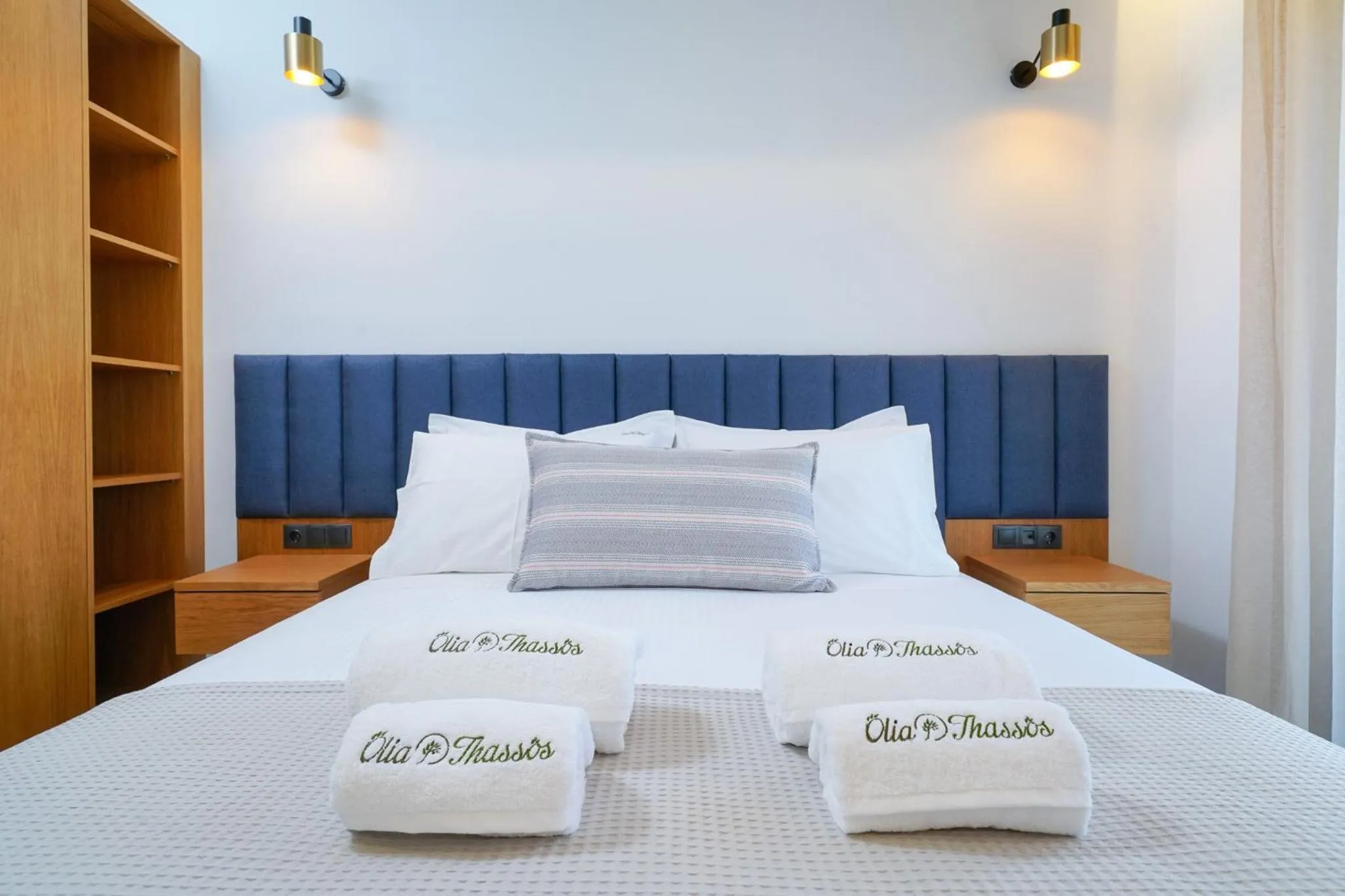 Bed in Olia Thassos - Luxury Apartments