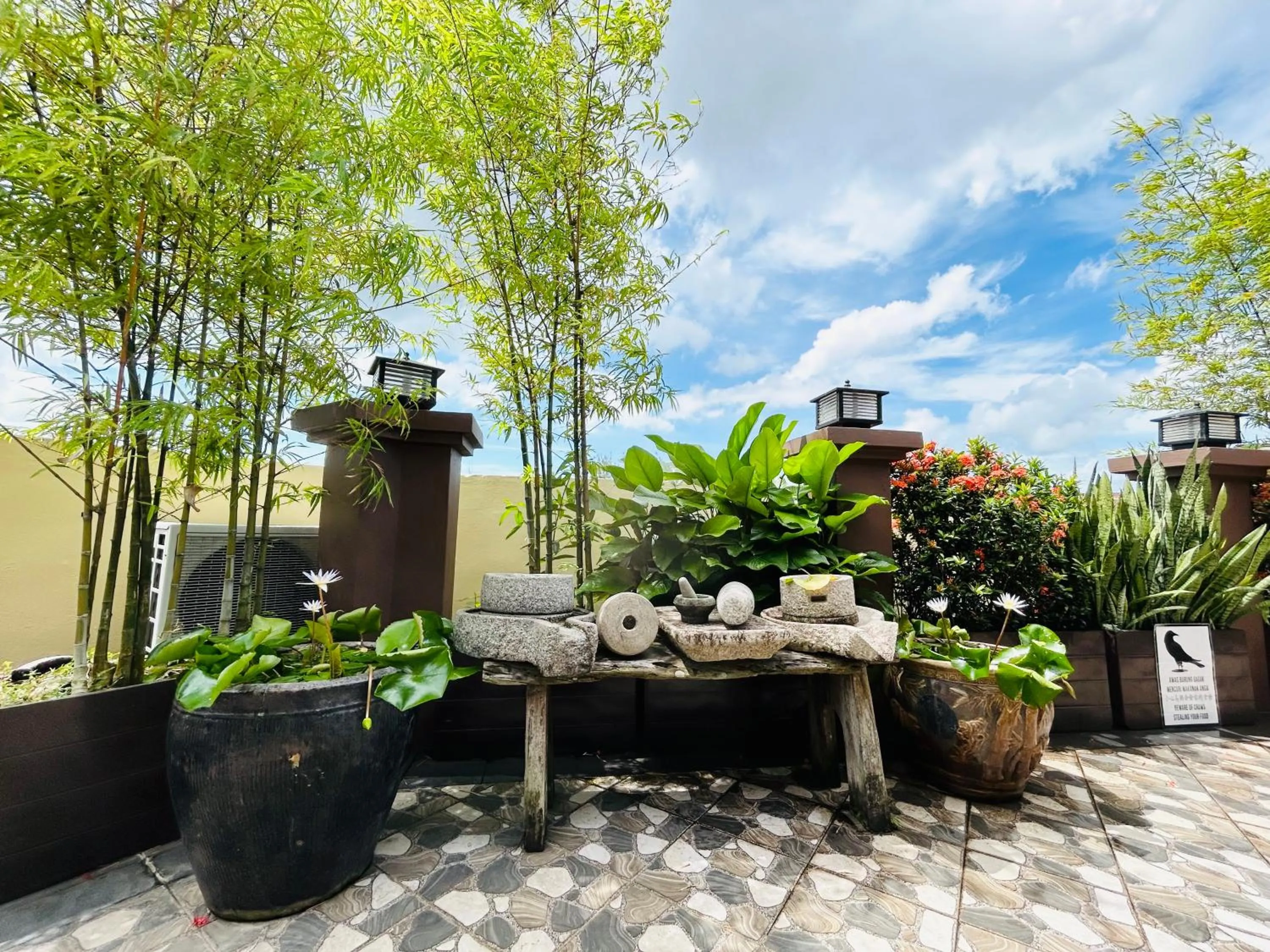 Pontian Garden Hotel