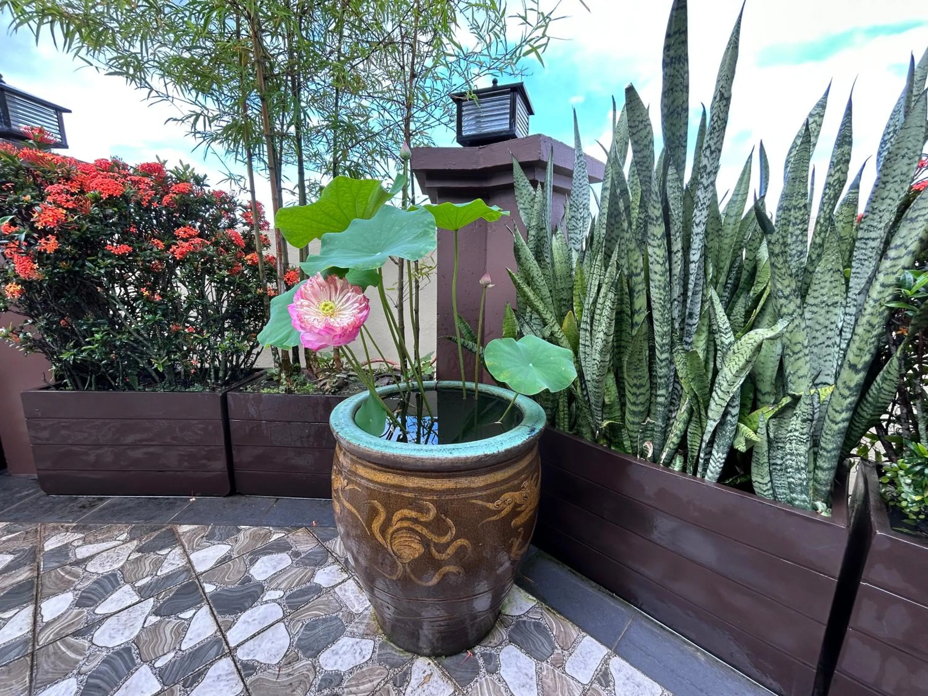 Pontian Garden Hotel