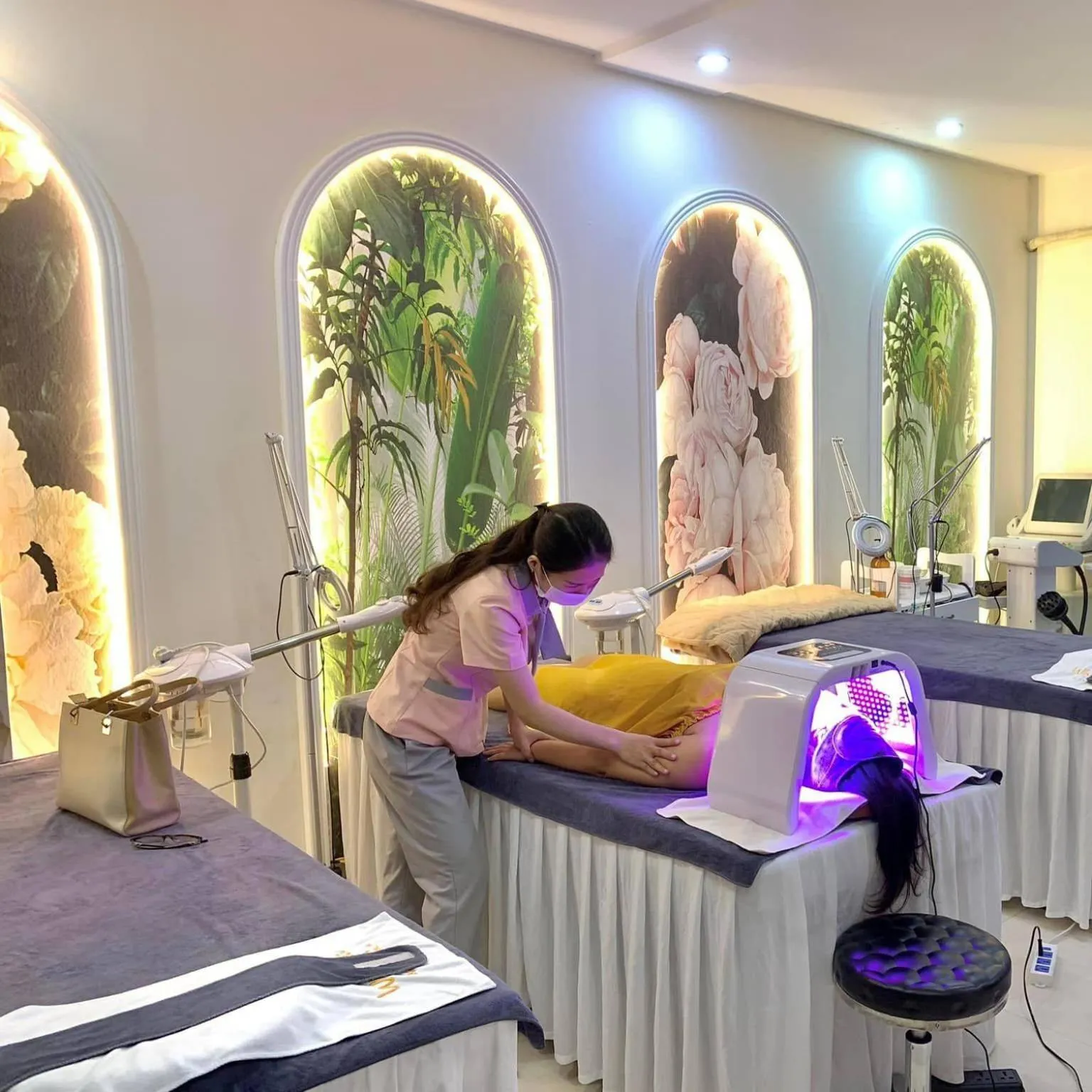 Massage in The King Hotel - Condotel Thai Nguyen