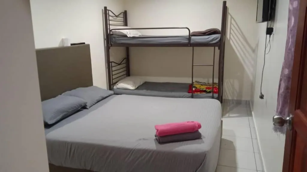 bunk bed, Bed in CH Budget Hotel