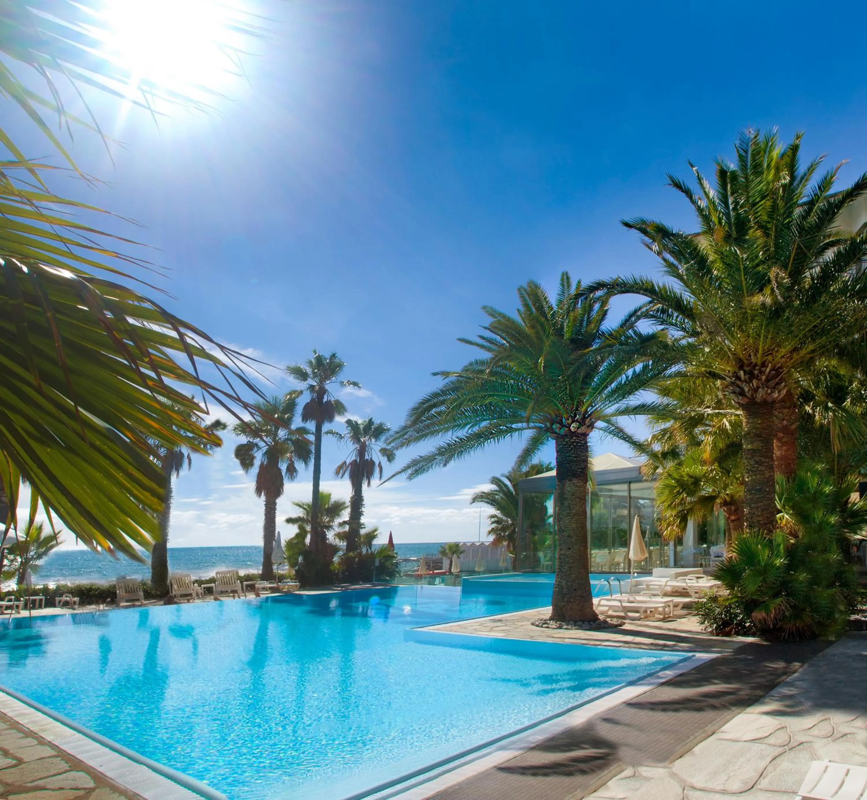 Swimming pool in Hotel Caravelle Thalasso & Wellness