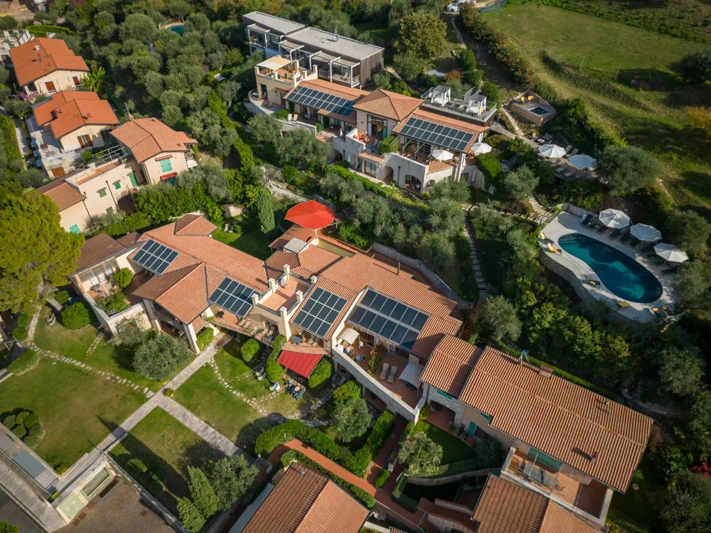 Property building in Residence Ca Del Lago